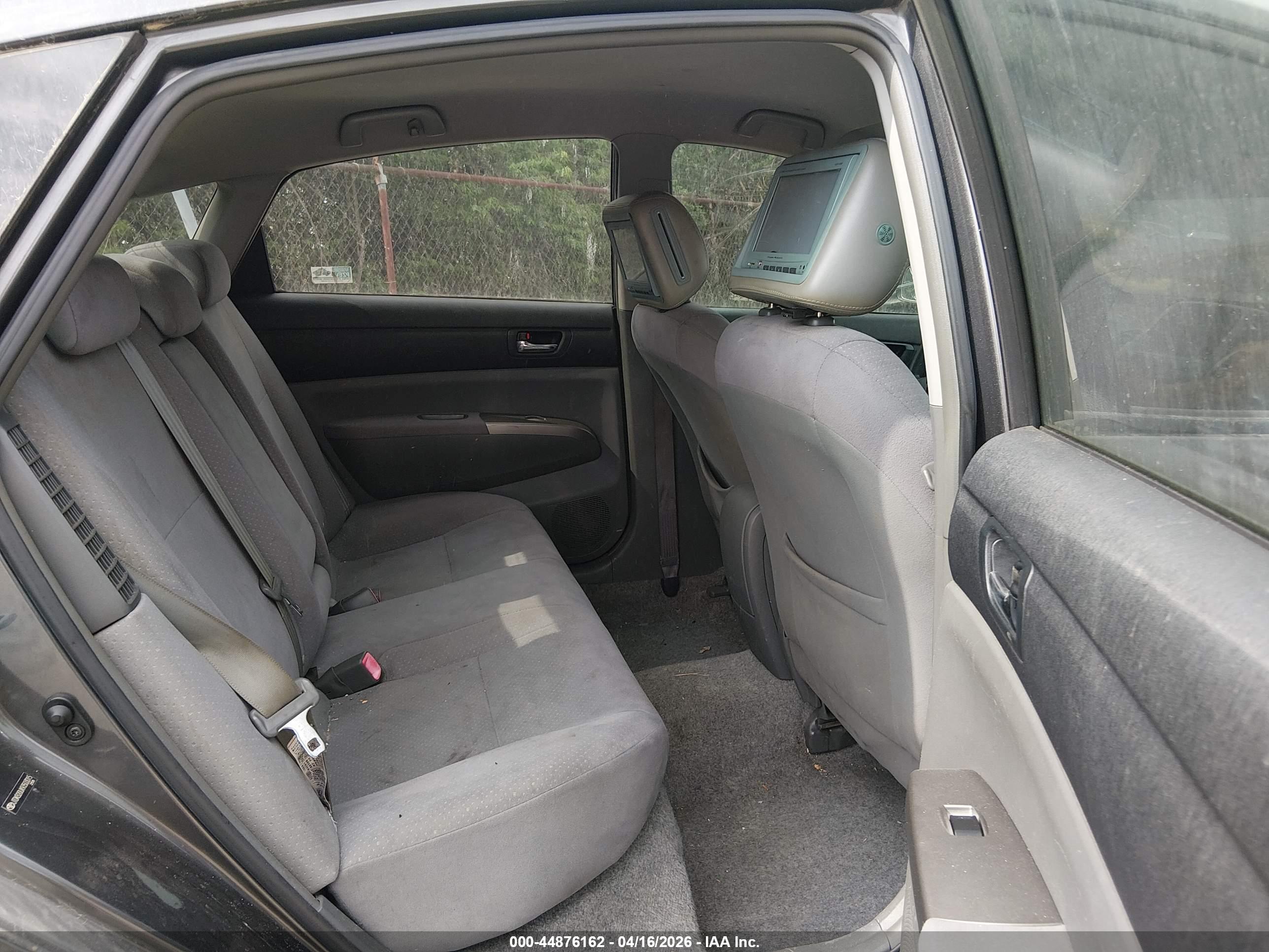 TOYOTA PRIUS image 8