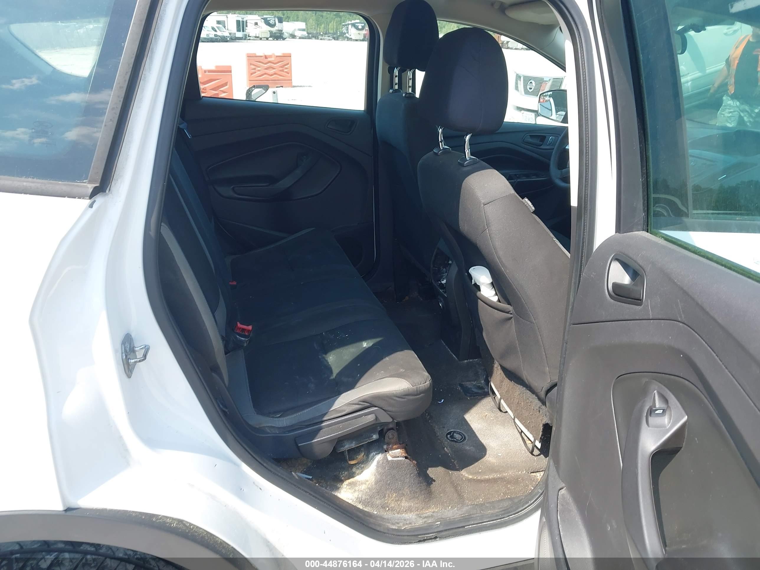 FORD ESCAPE image 8