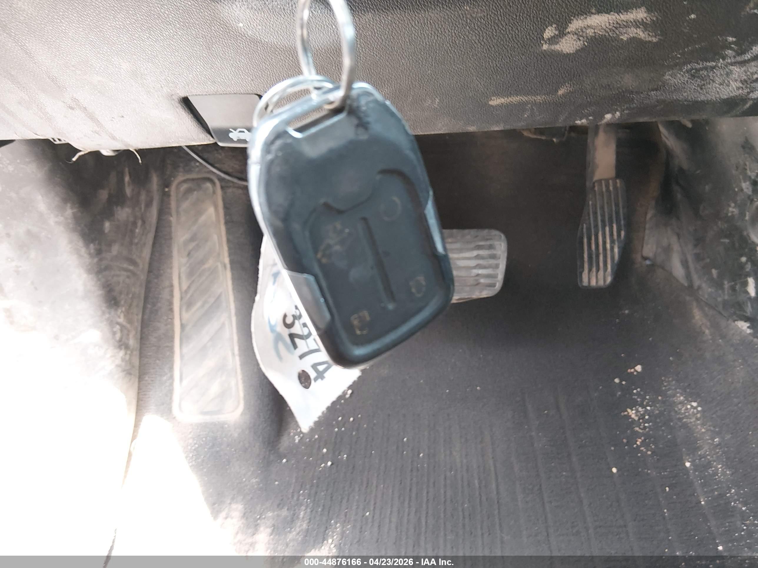CHEVROLET SILVERADO image 11