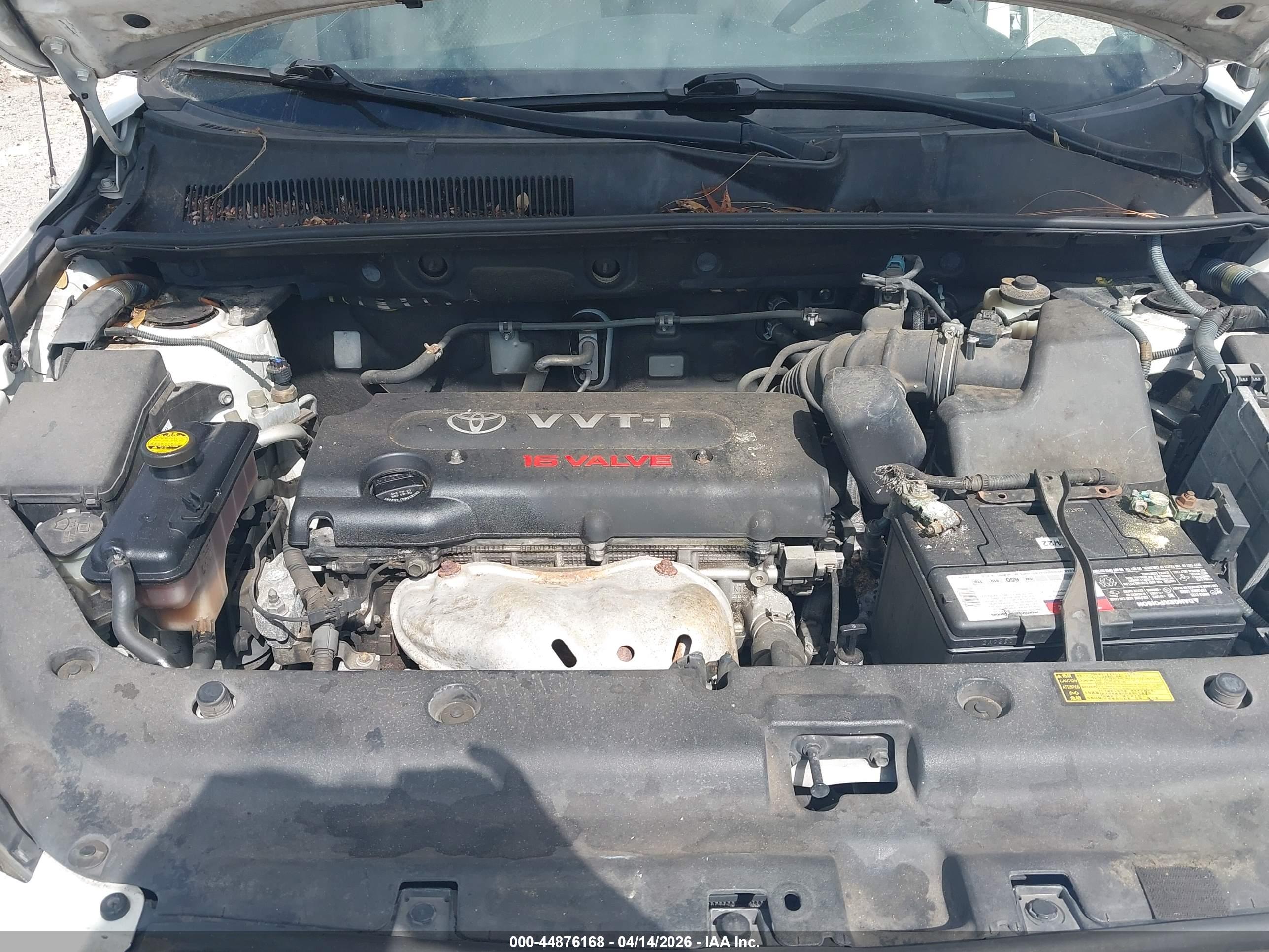 TOYOTA RAV4 image 10