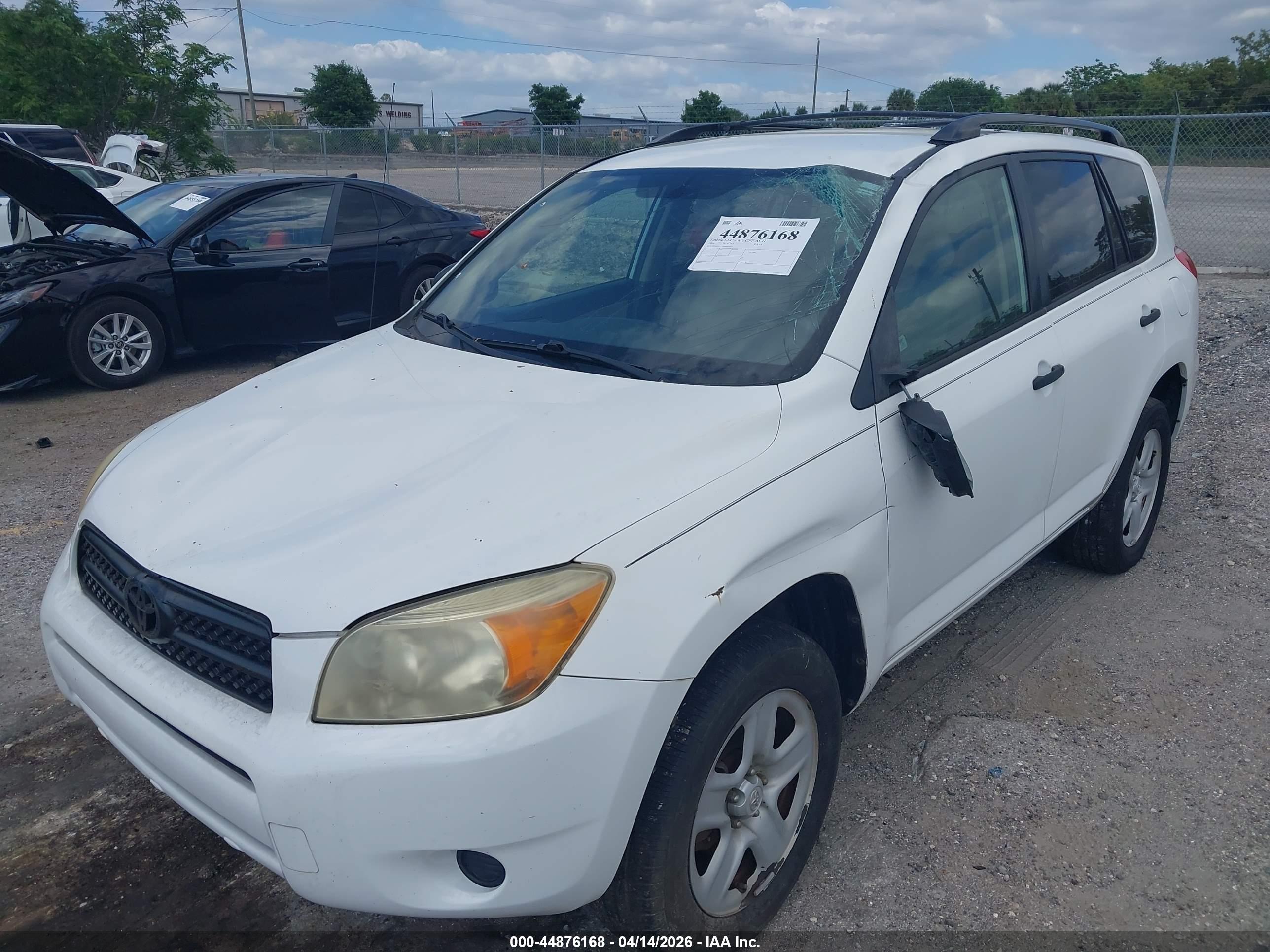 TOYOTA RAV4 image 6