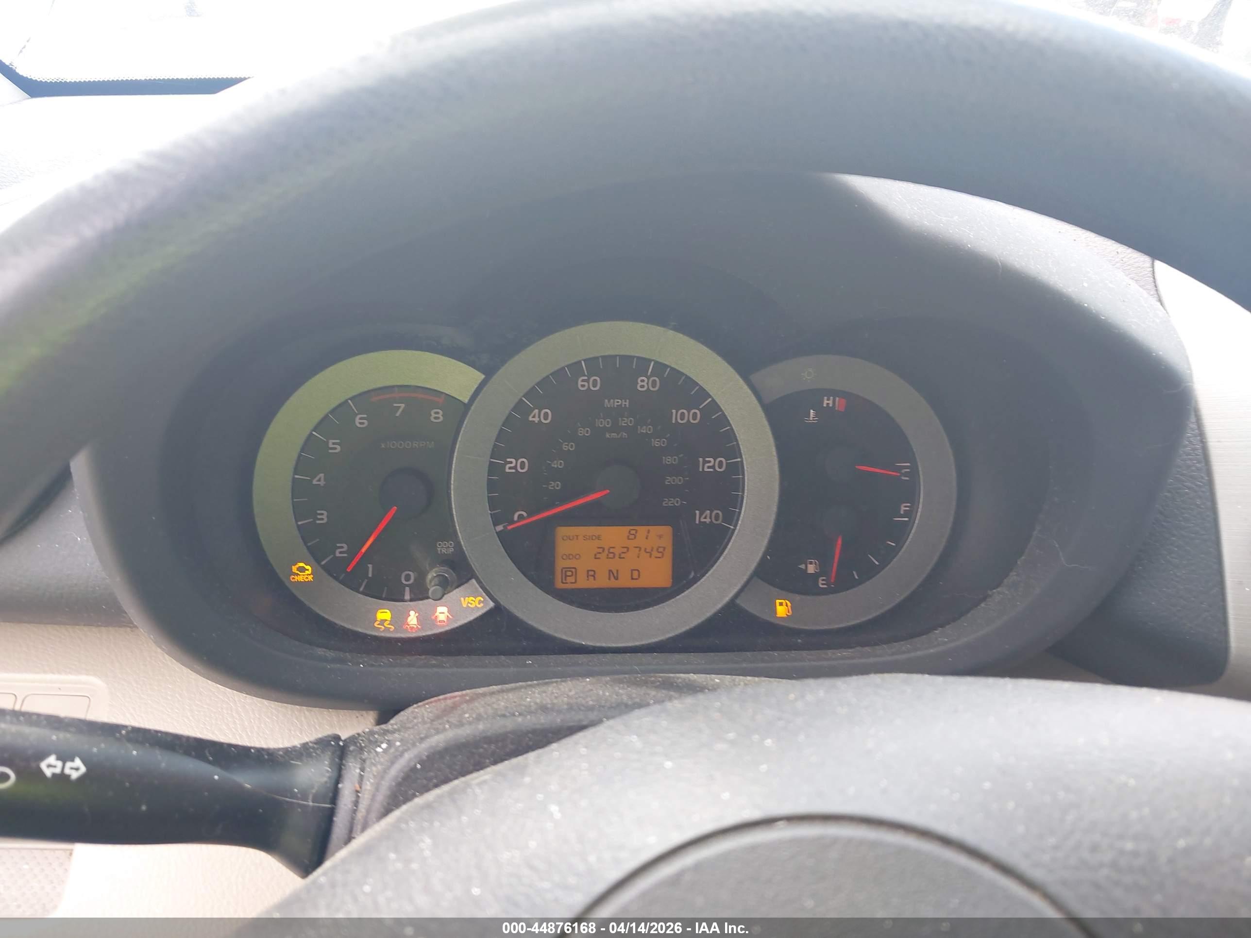 TOYOTA RAV4 image 7