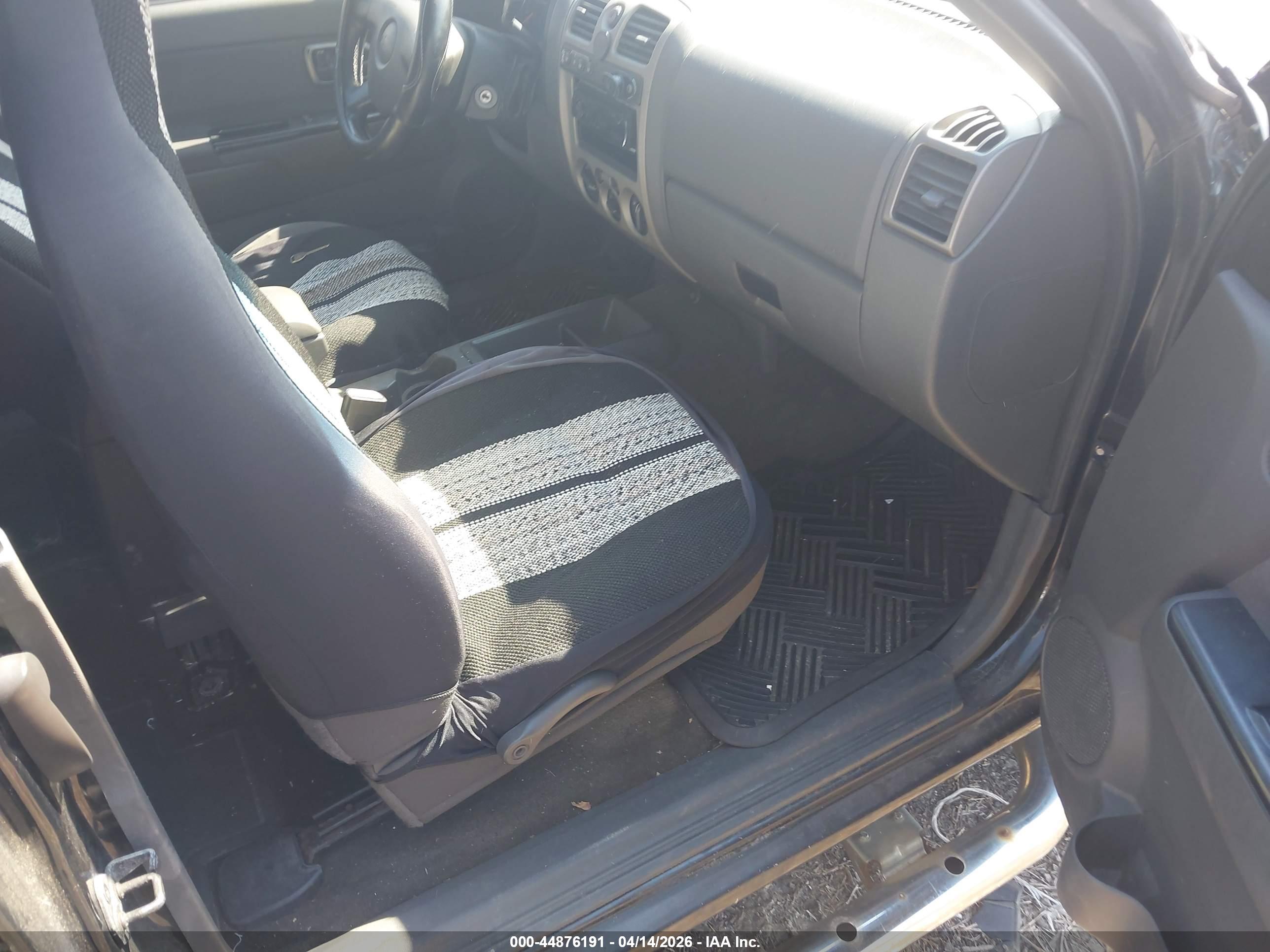 CHEVROLET COLORADO image 5