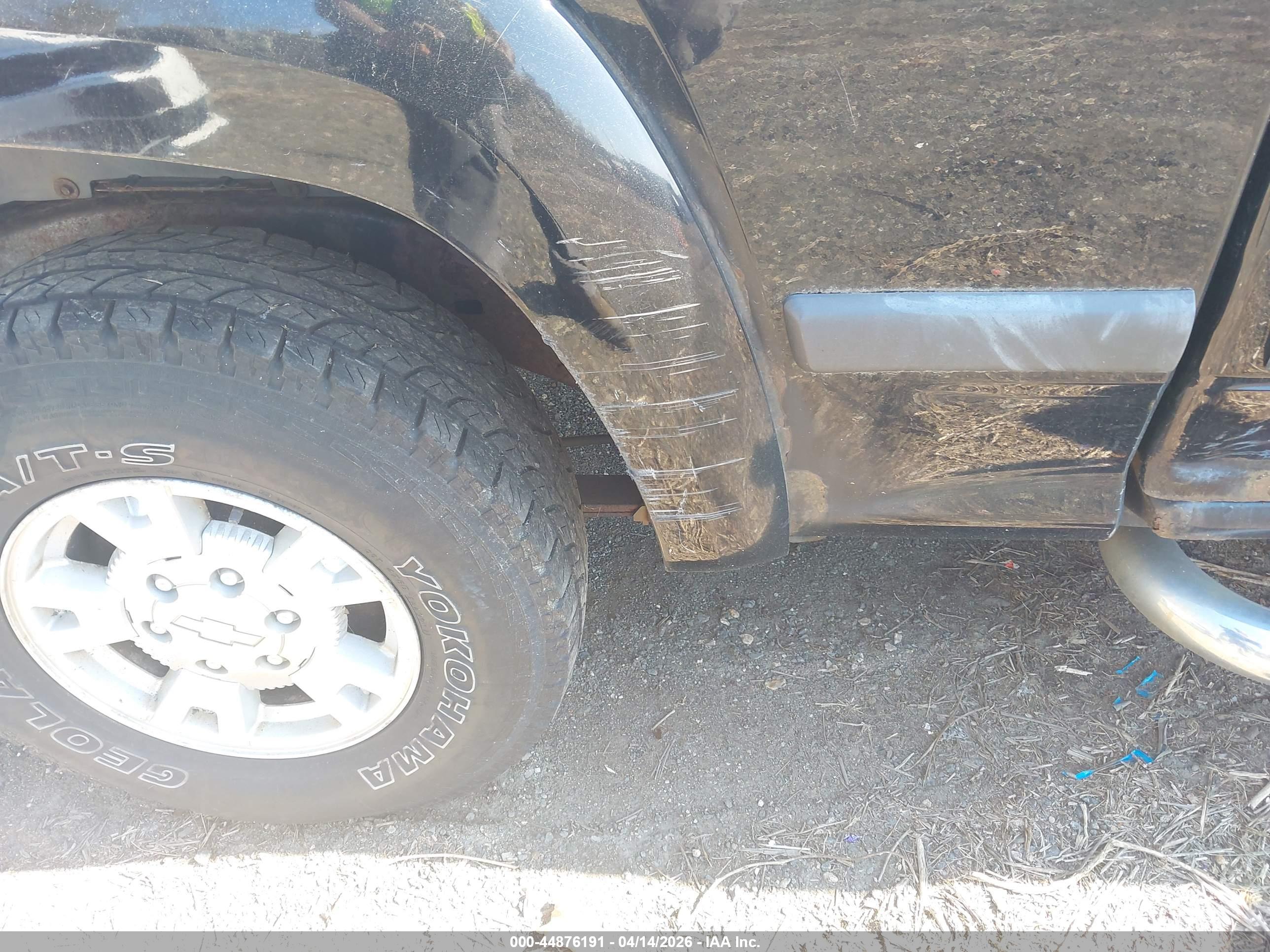 CHEVROLET COLORADO image 6