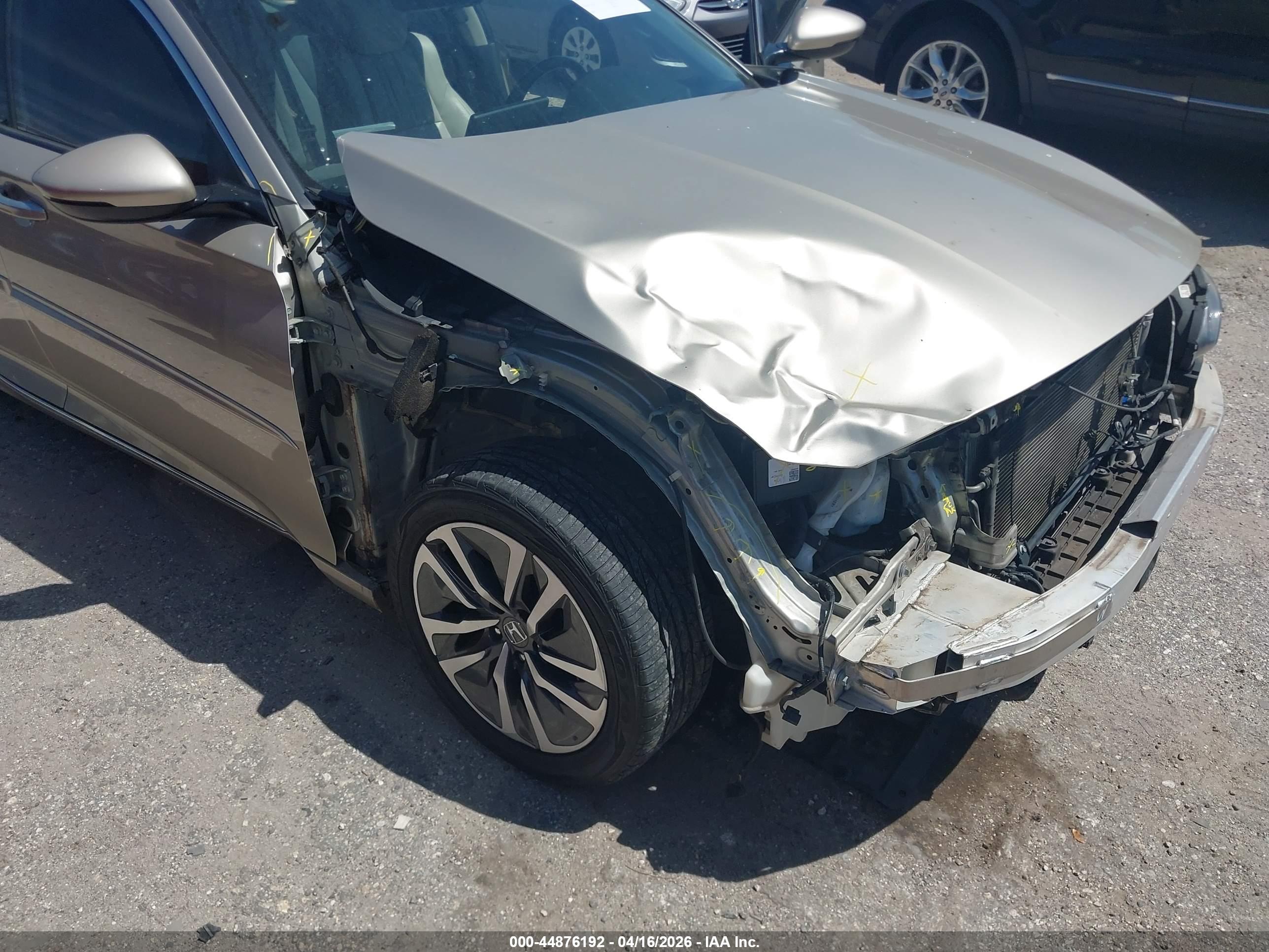 HONDA ACCORD image 6
