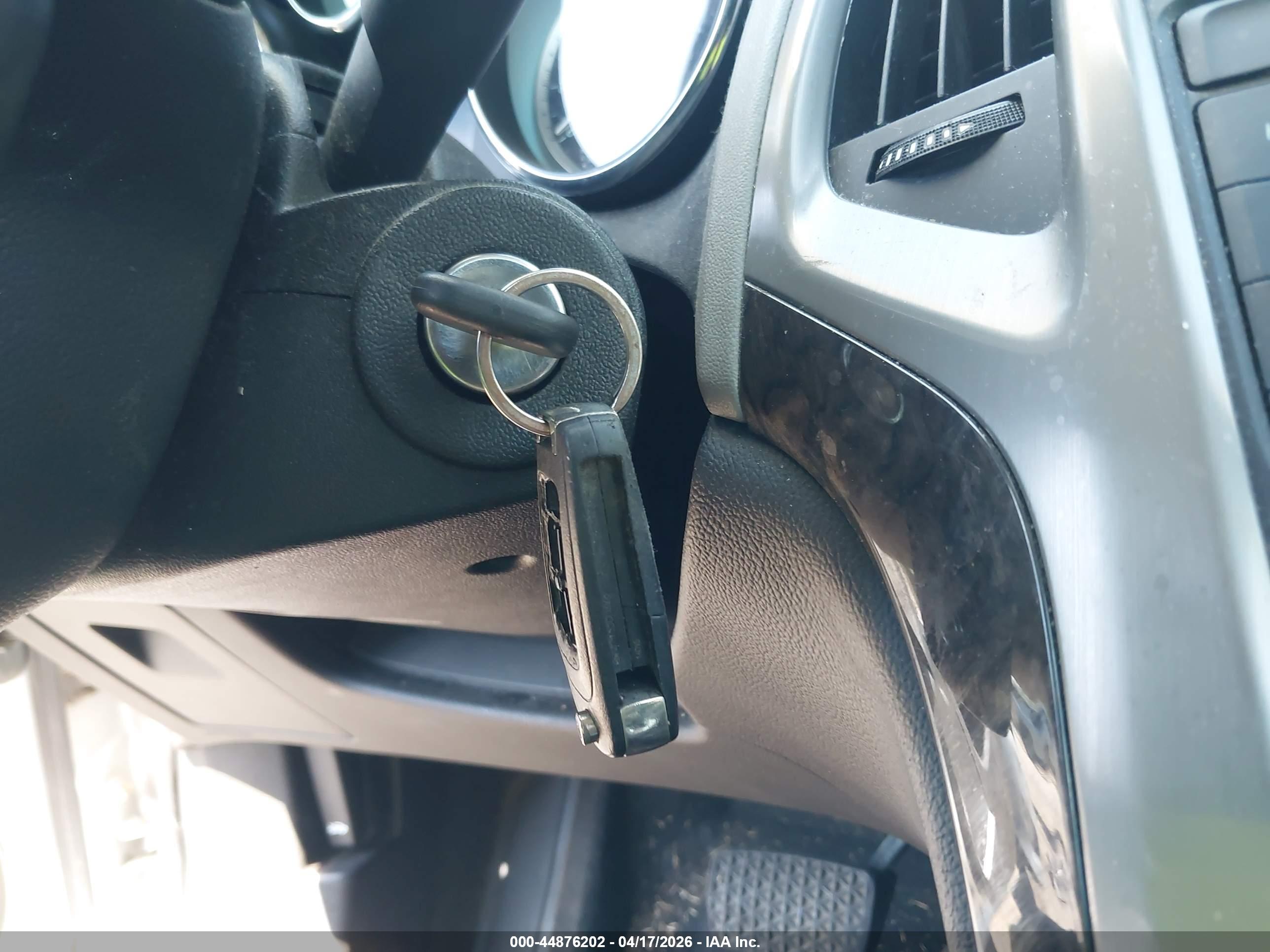 BUICK VERANO image 11