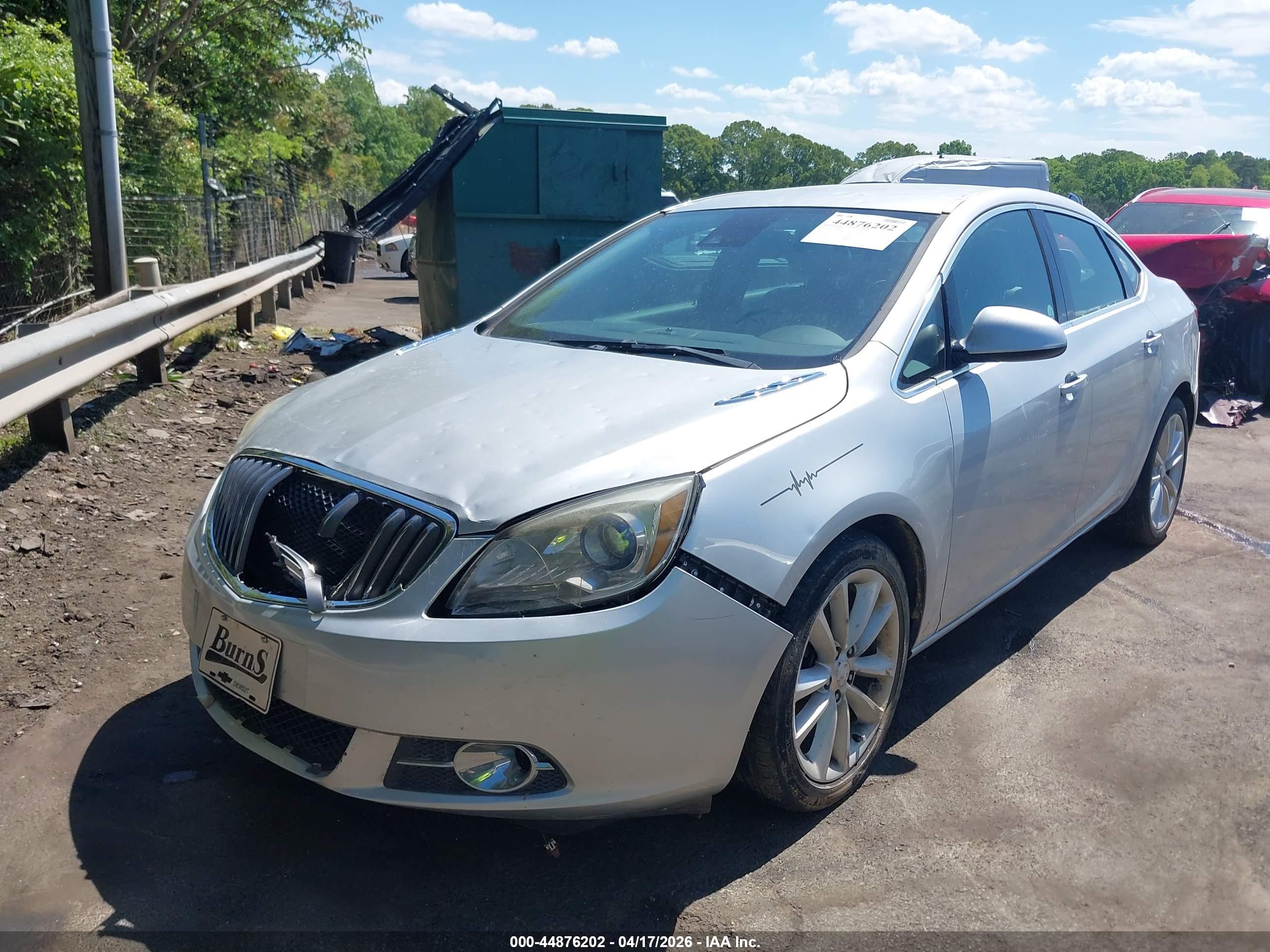 BUICK VERANO image 2