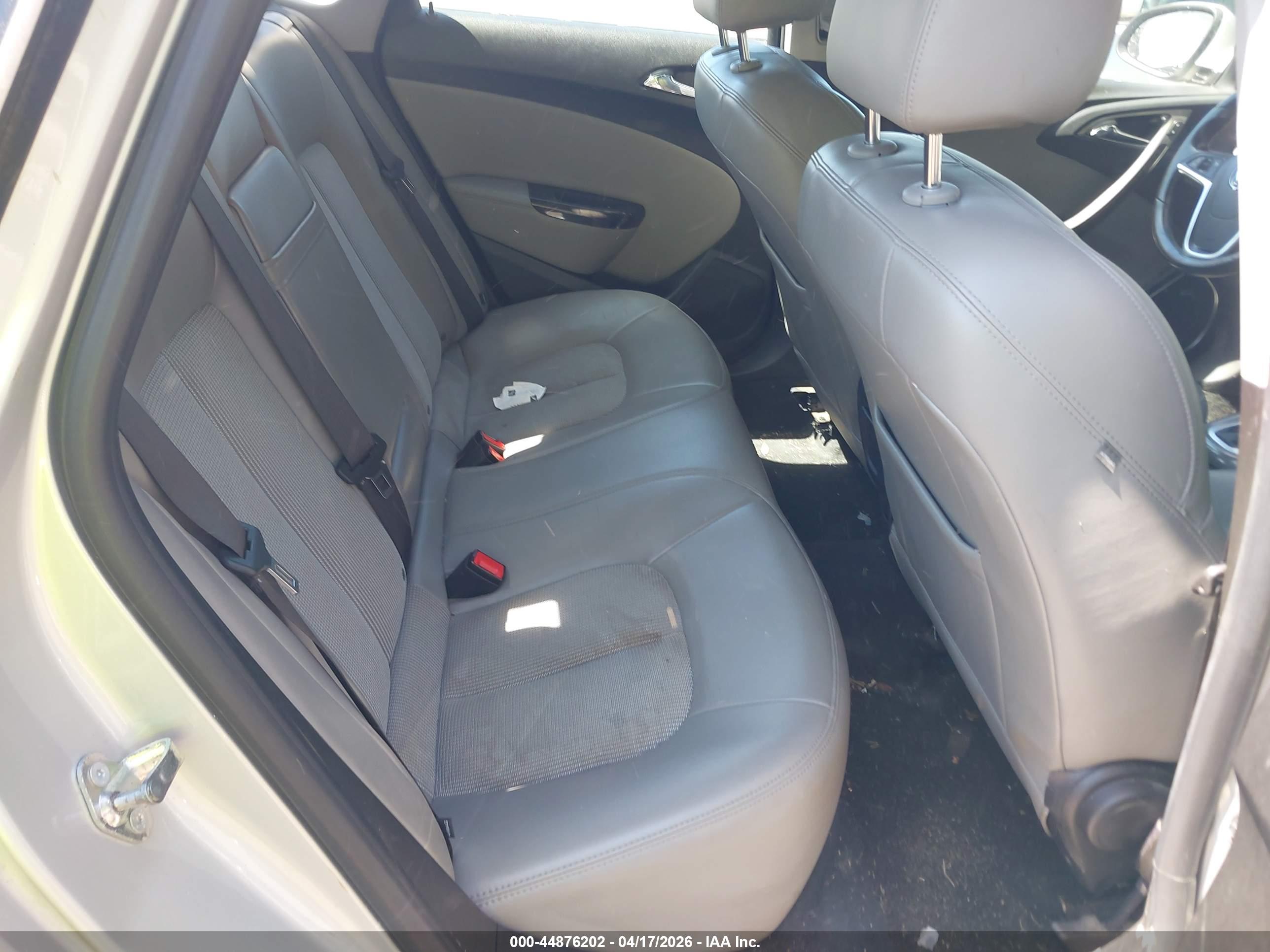 BUICK VERANO image 8
