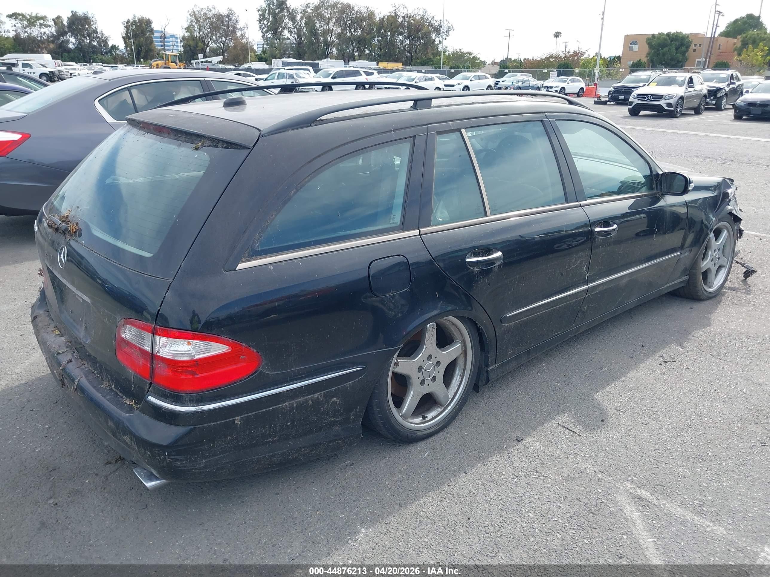 MERCEDES-BENZ E image 4