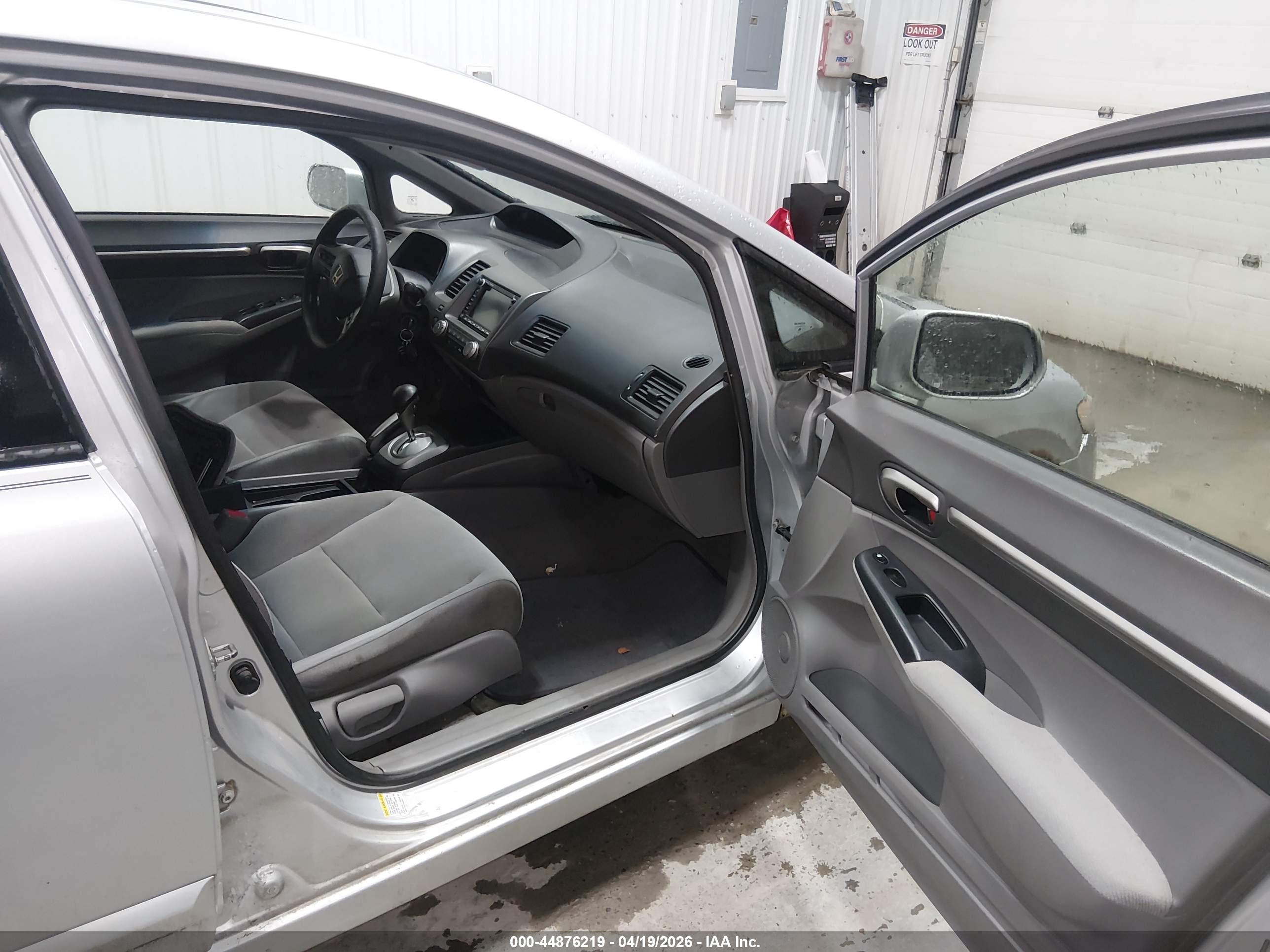 HONDA CIVIC image 5