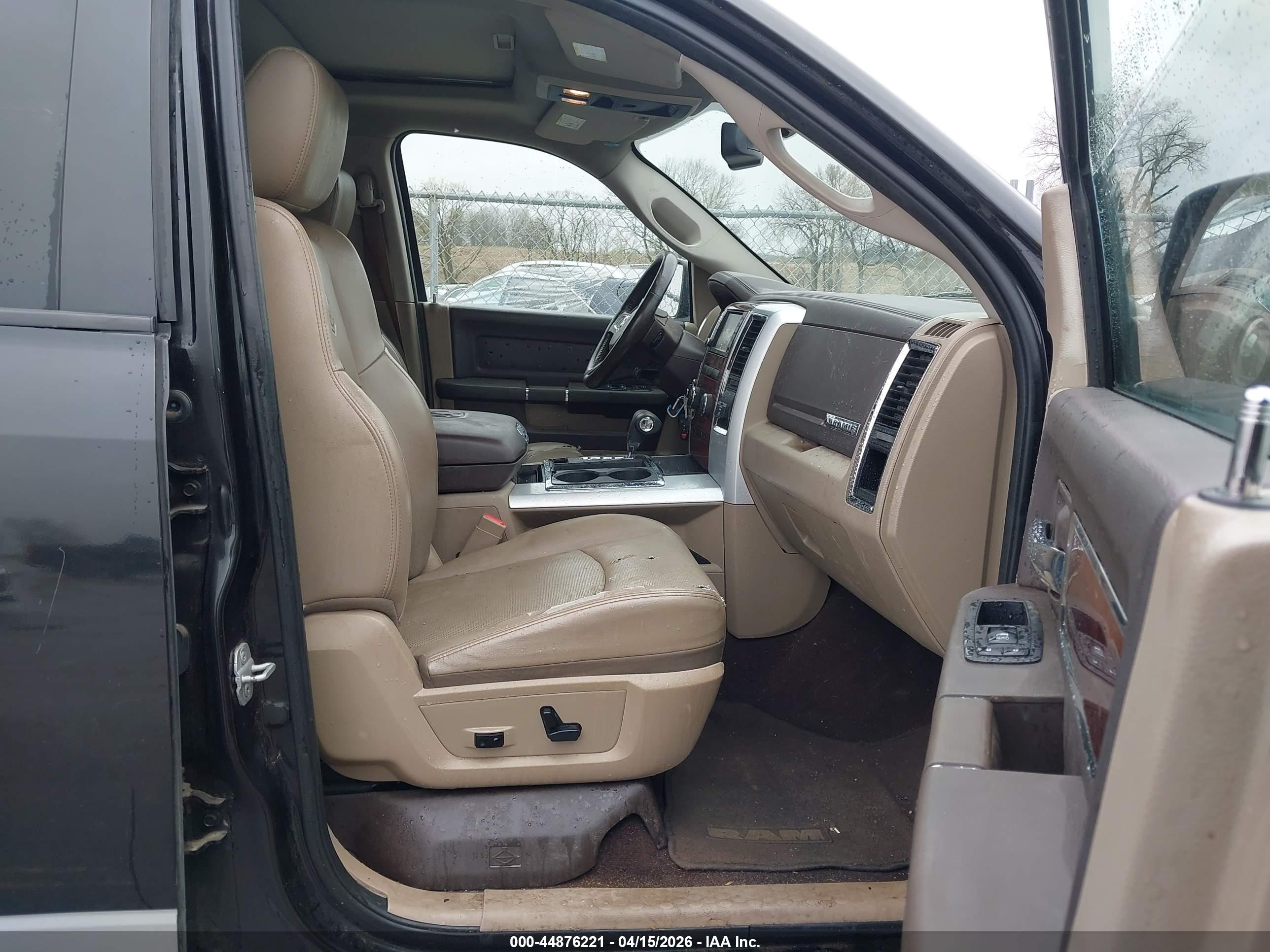 DODGE RAM image 5