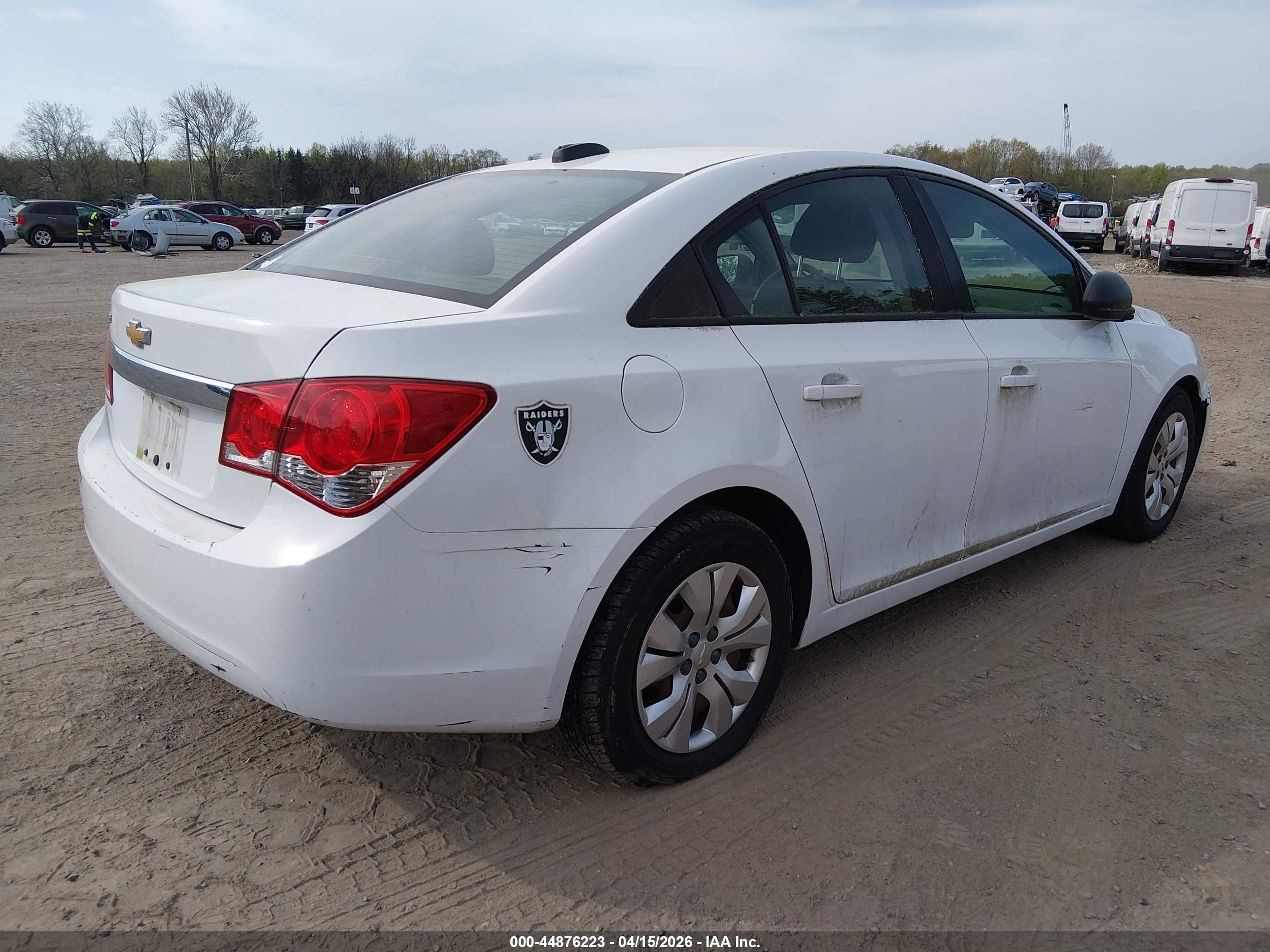 CHEVROLET CRUZE image 4