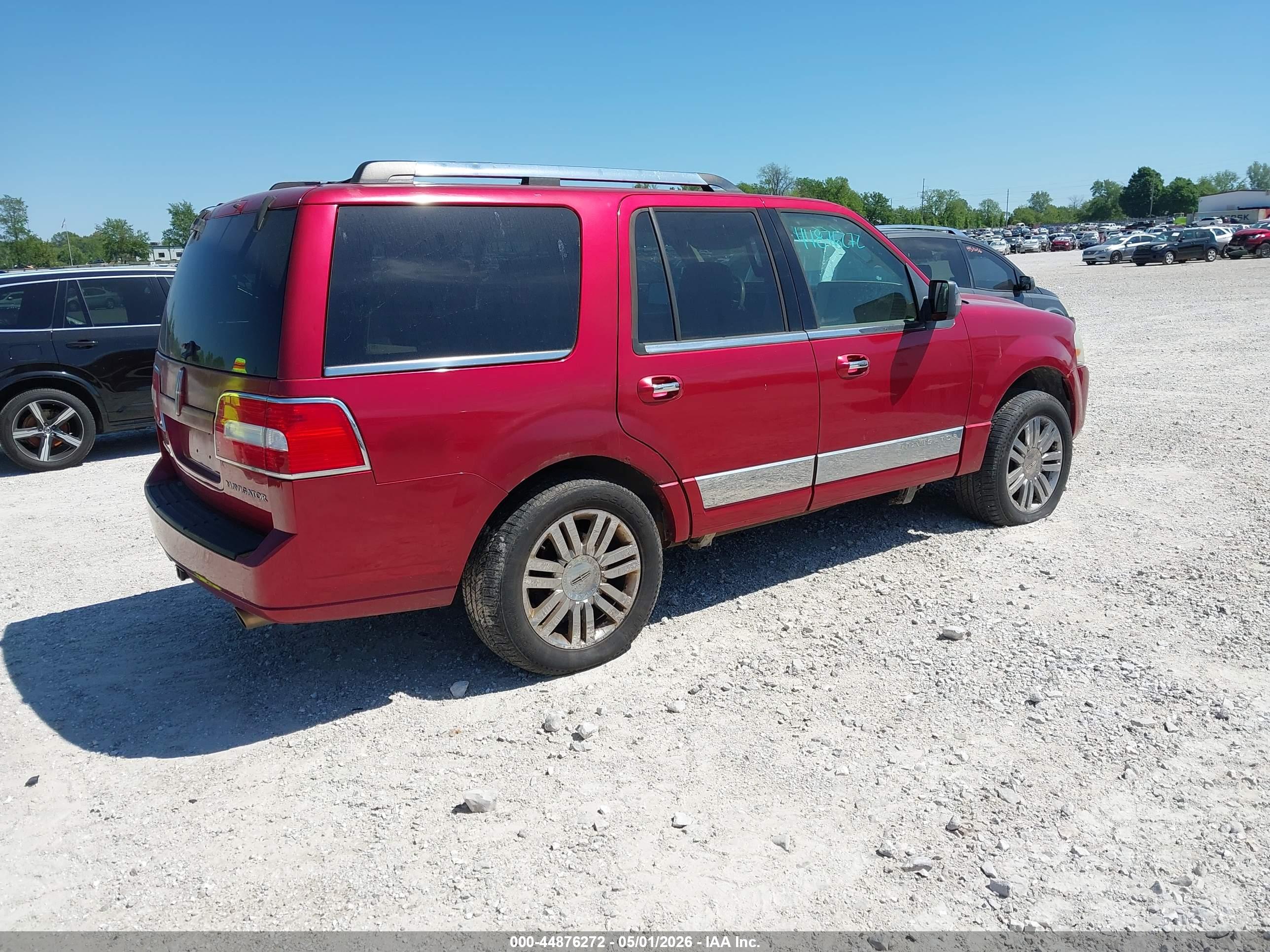 LINCOLN NAVIGATOR image 4
