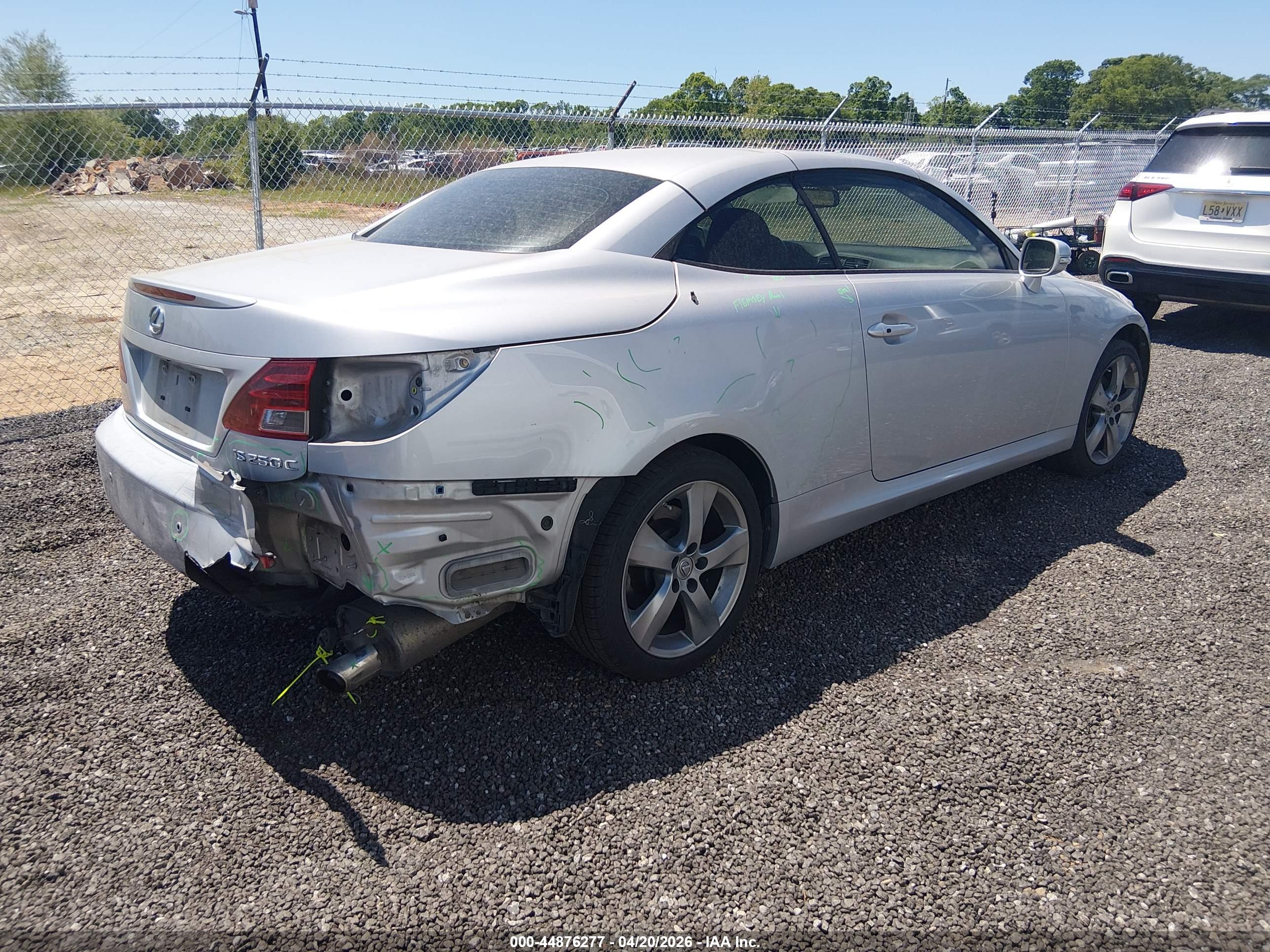 LEXUS IS image 4