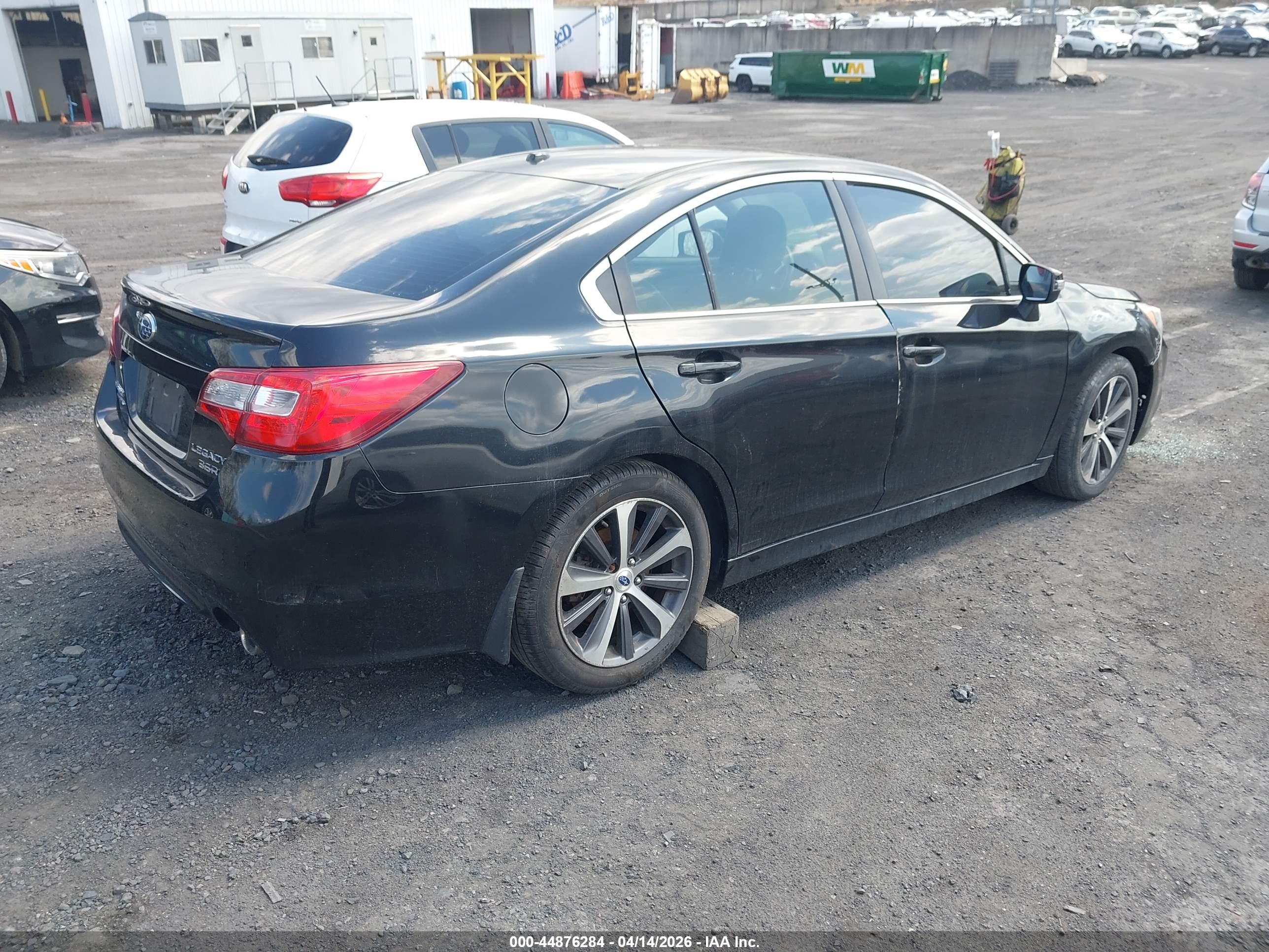 SUBARU LEGACY image 4