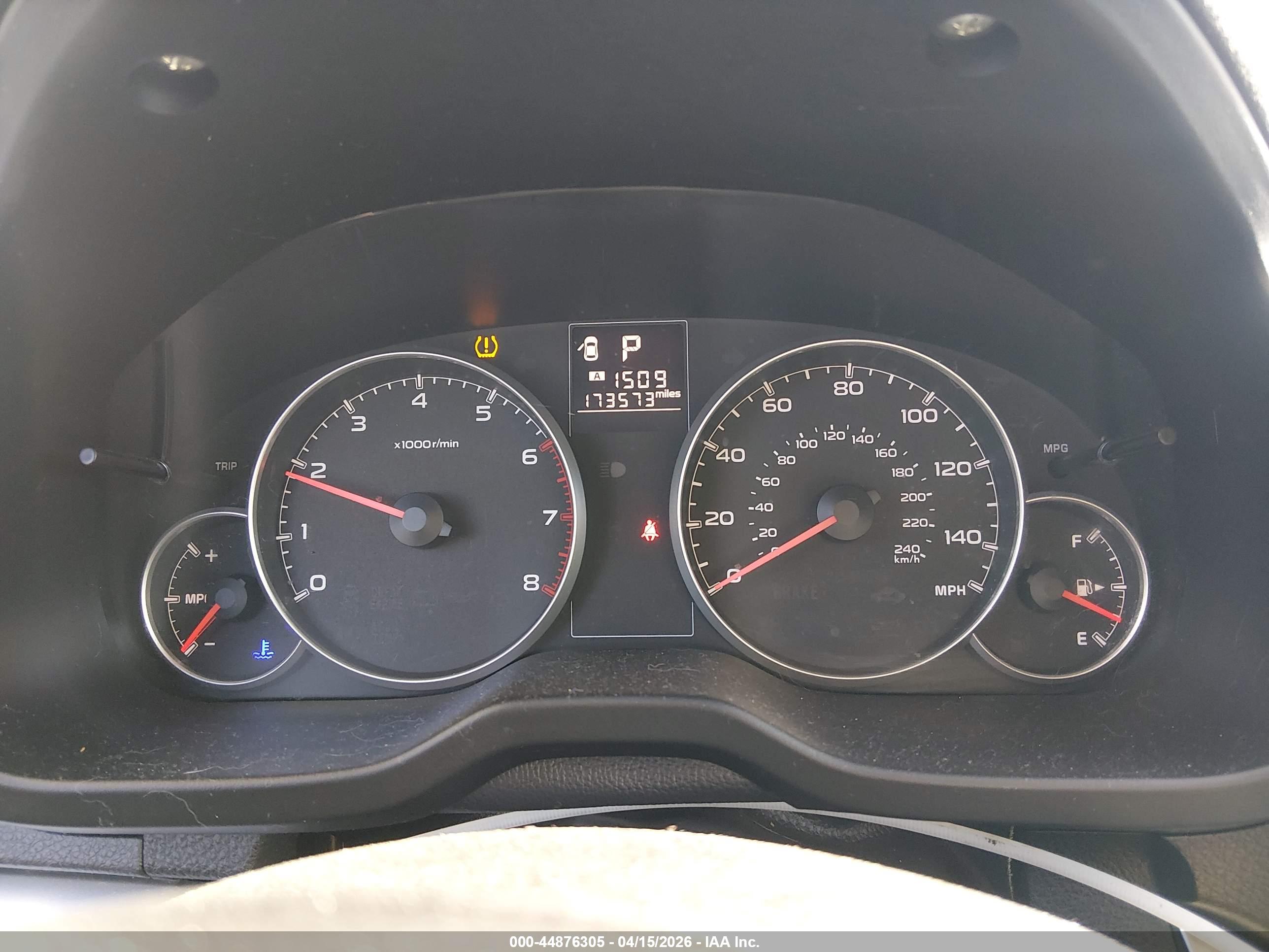SUBARU OUTBACK image 7