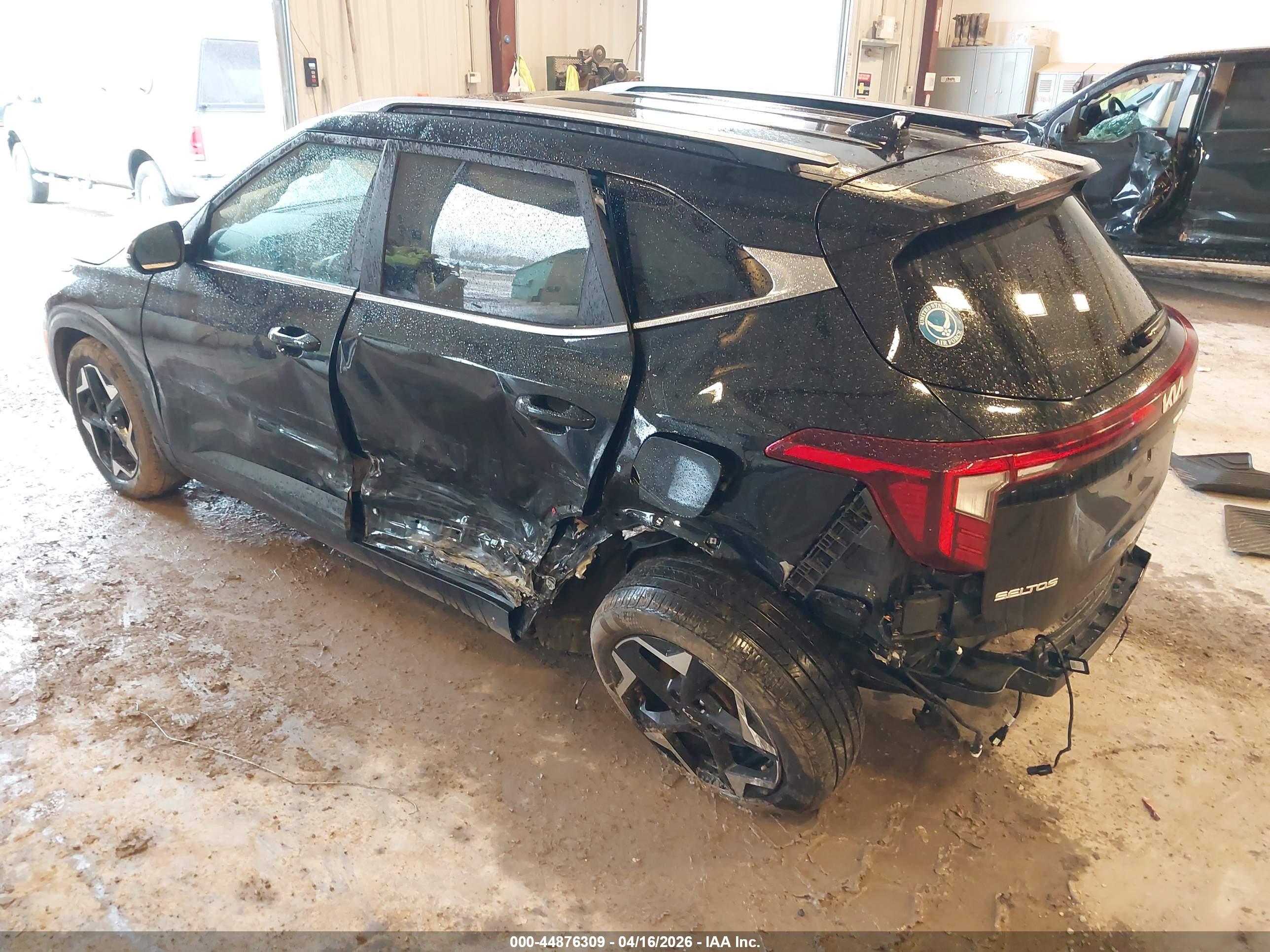 KIA SELTOS image 3