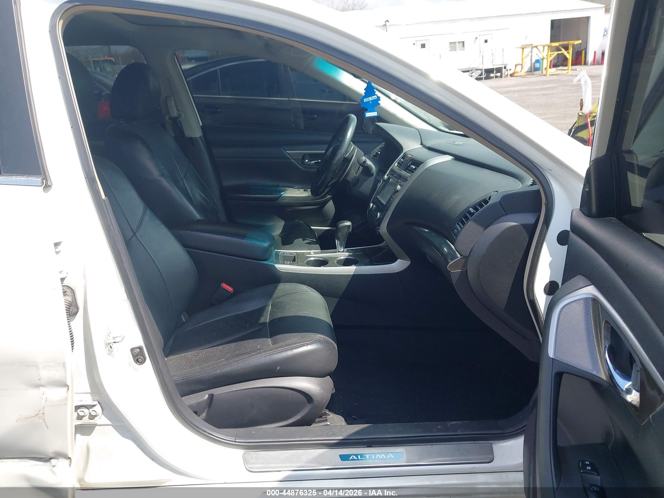 NISSAN ALTIMA image 5