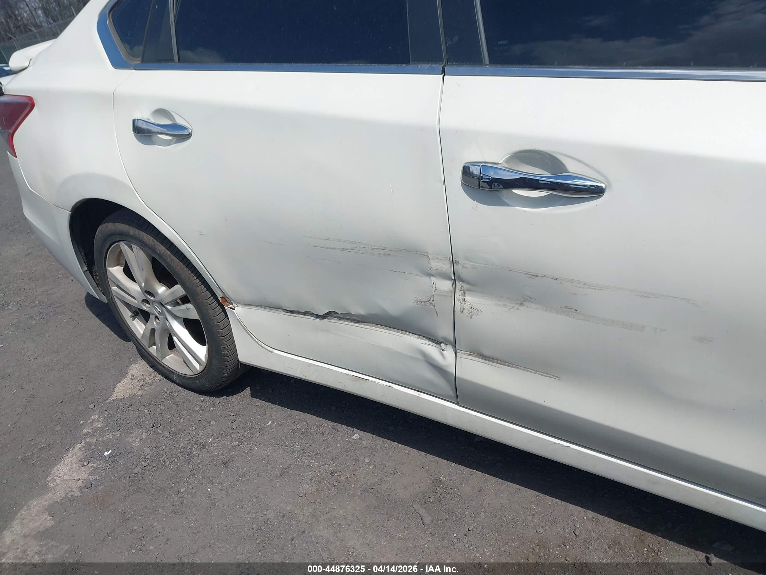 NISSAN ALTIMA image 6