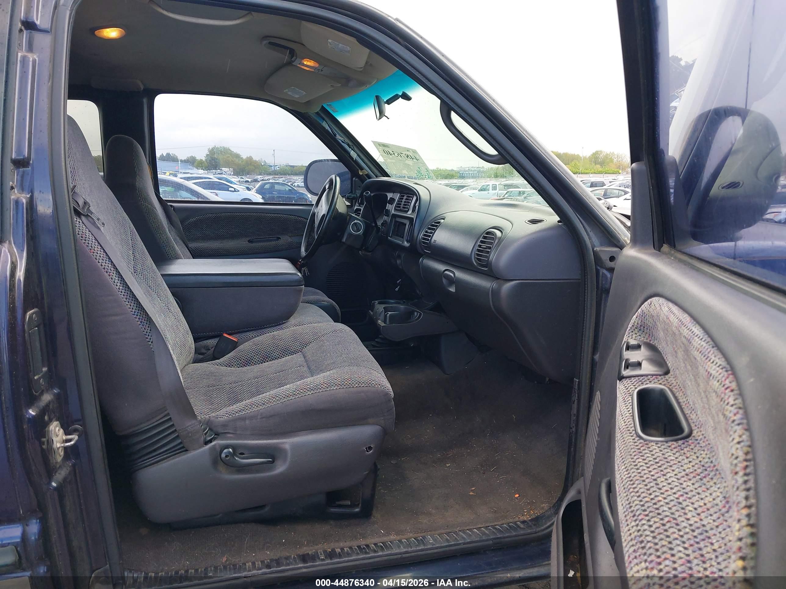 DODGE RAM image 5