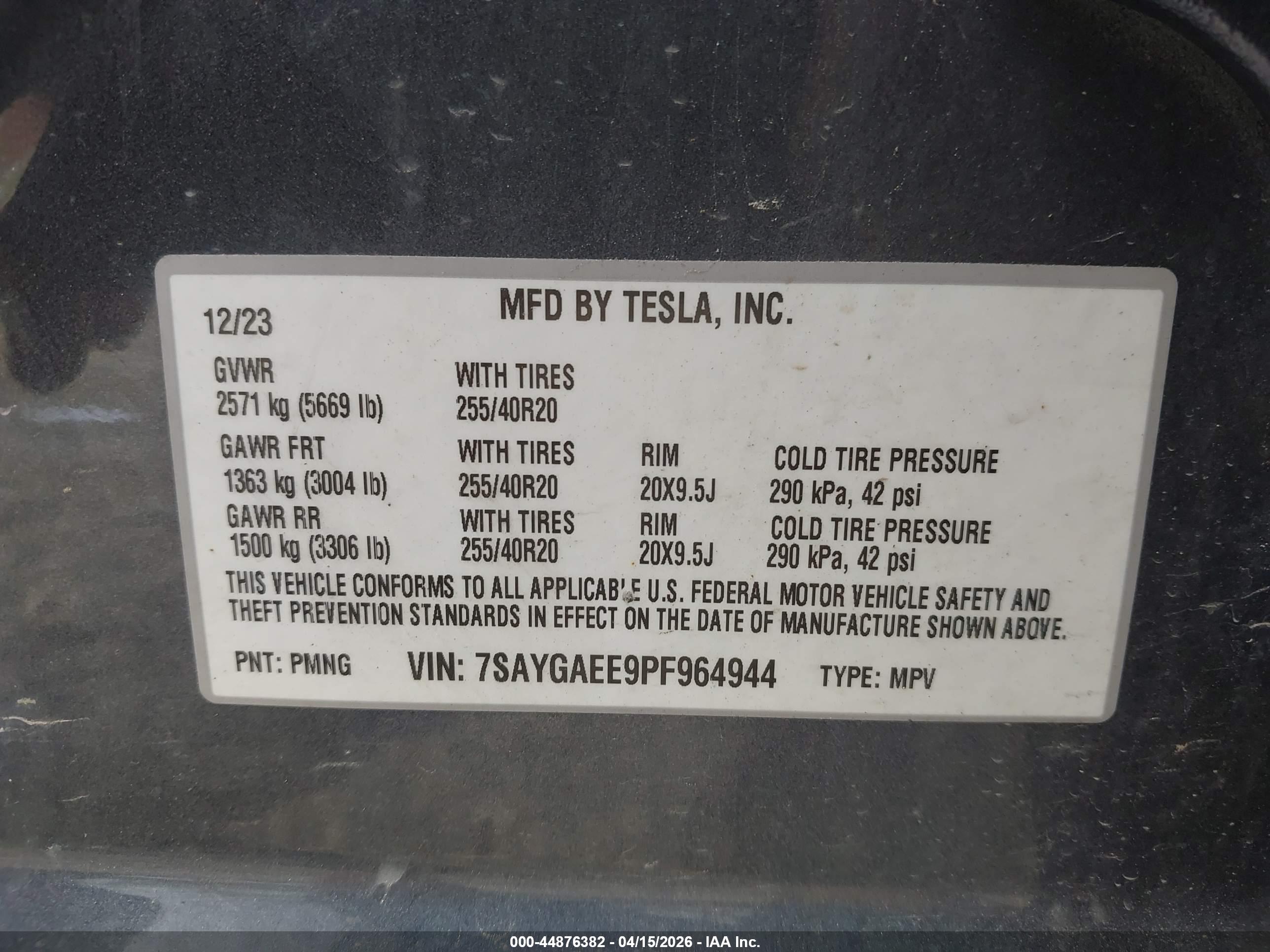 TESLA MODEL image 9