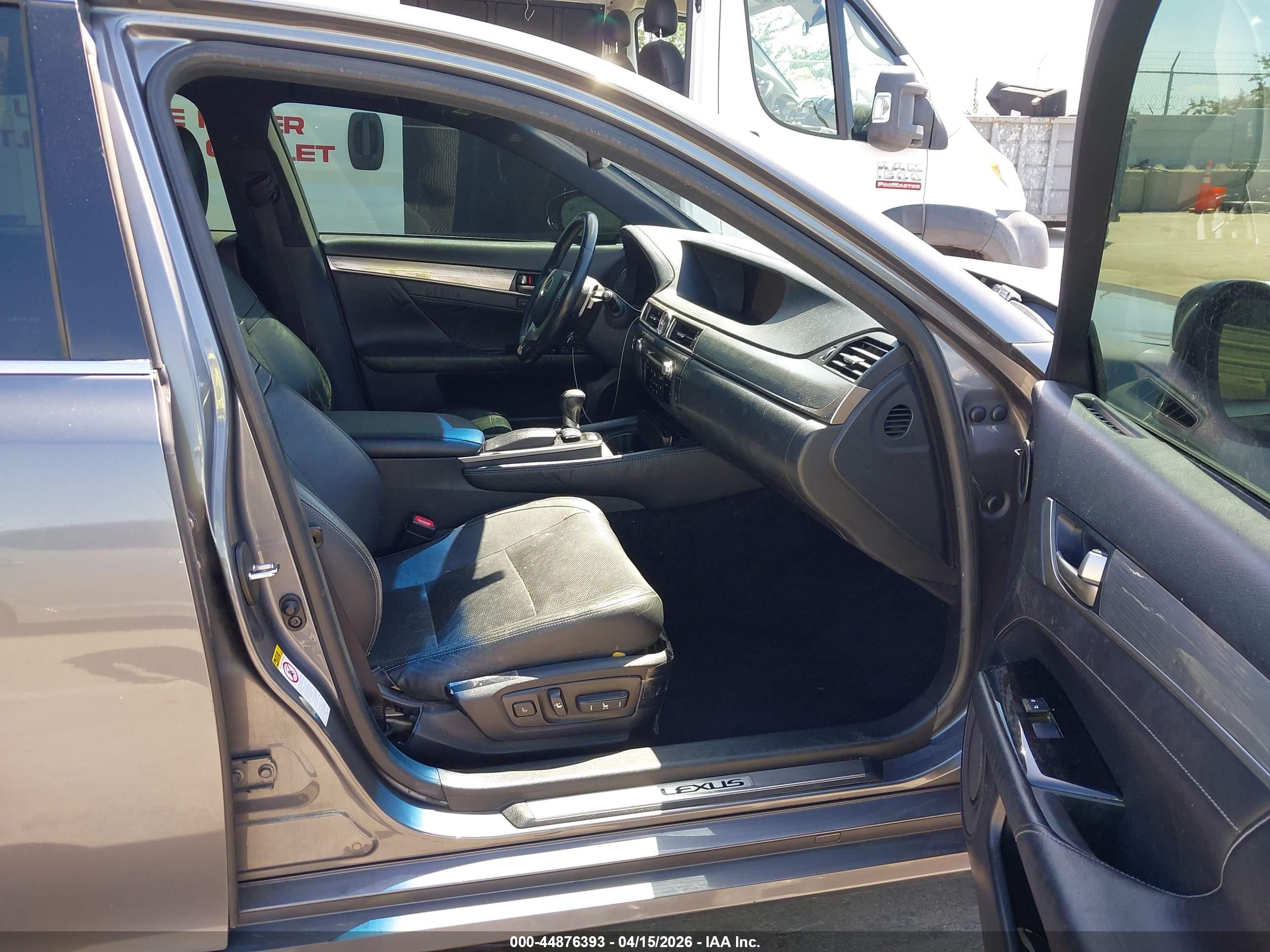 LEXUS GS image 5