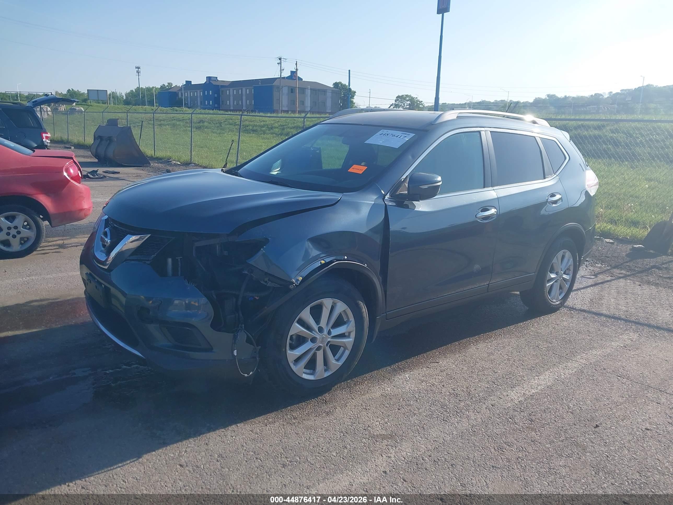 NISSAN ROGUE image 2