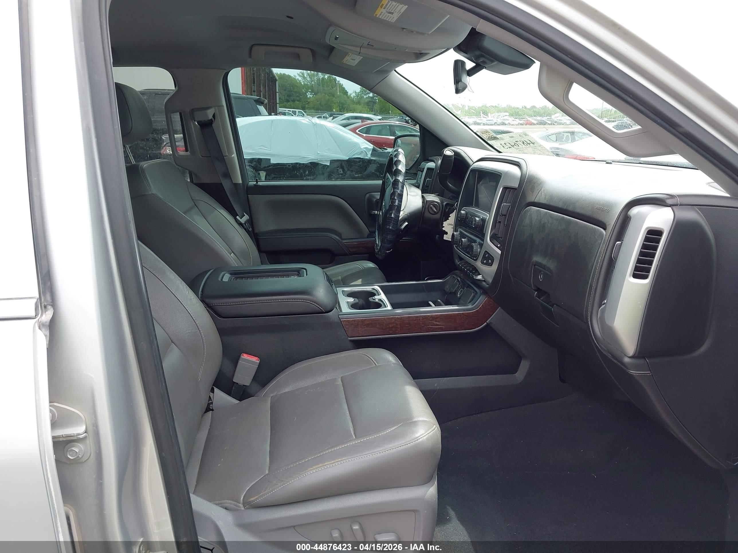 GMC SIERRA image 5
