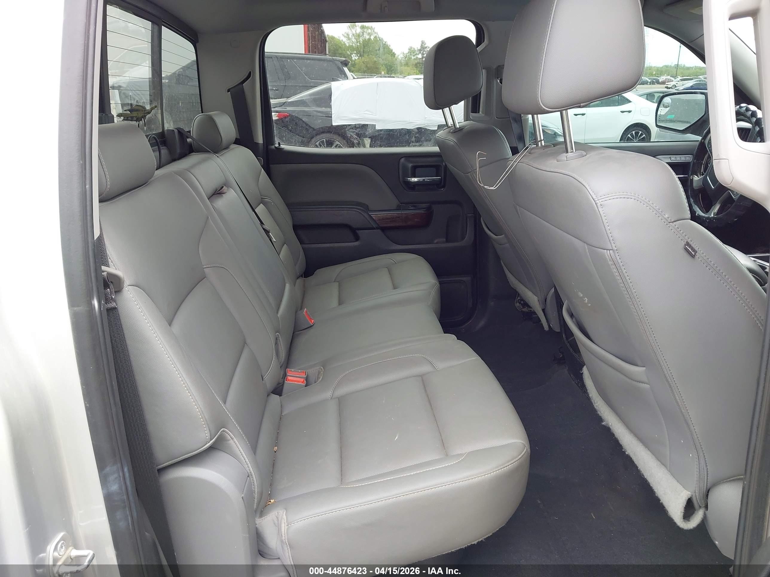 GMC SIERRA image 8