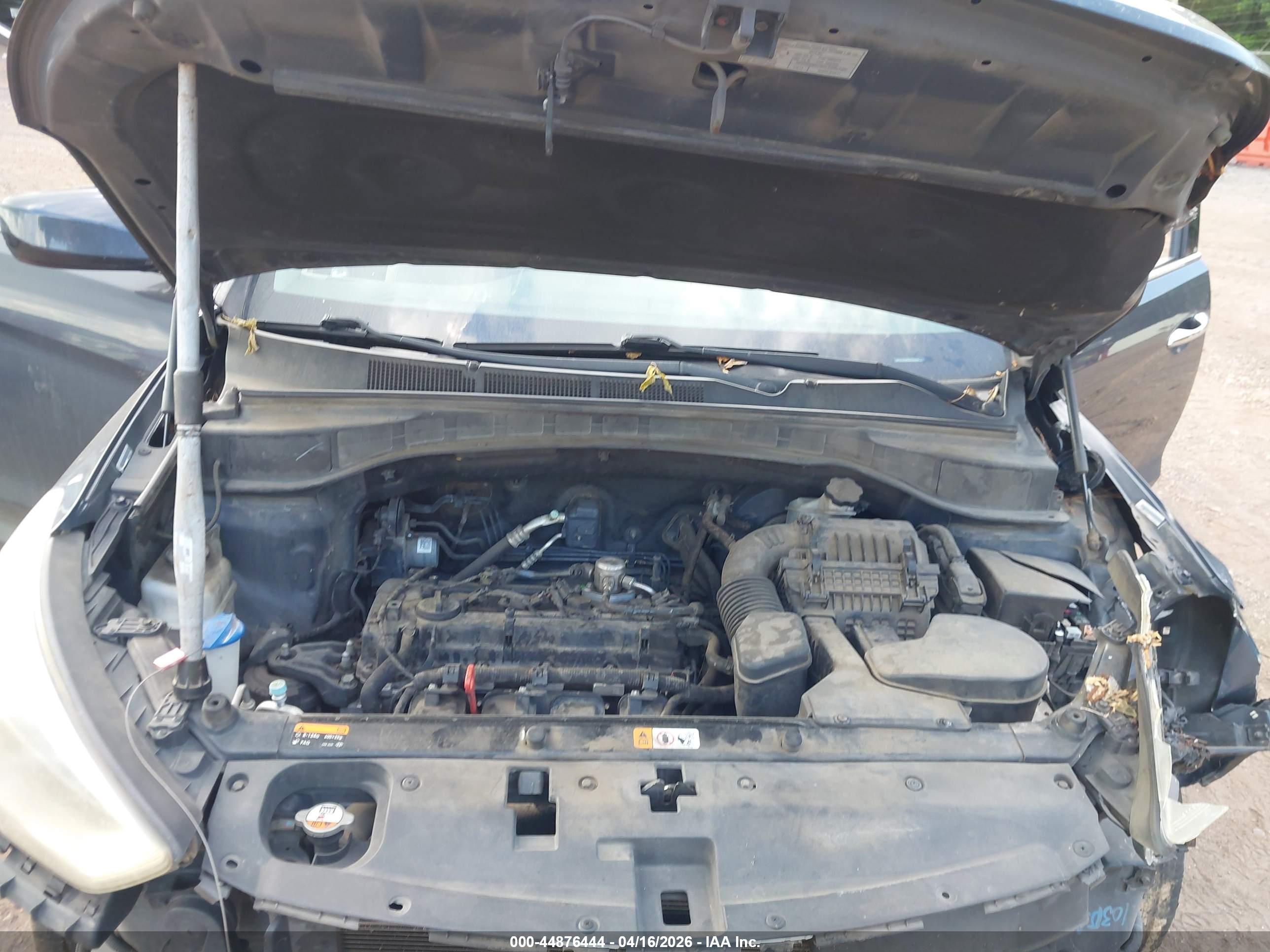 HYUNDAI SANTA image 10