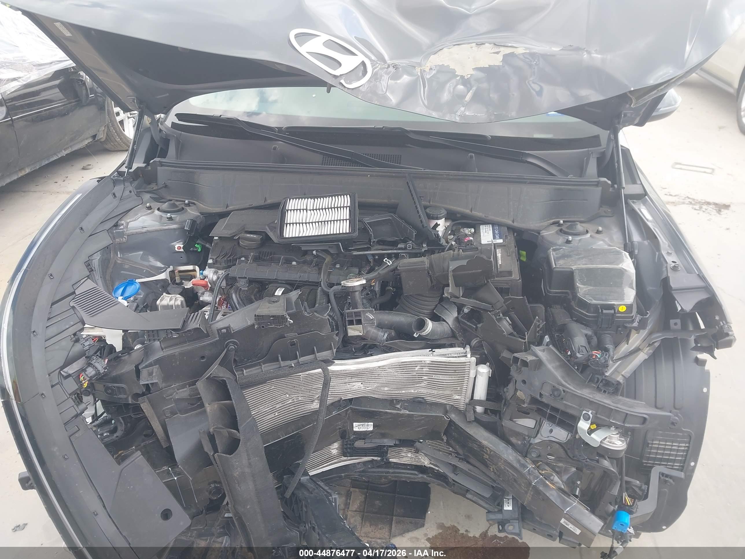 HYUNDAI KONA image 10