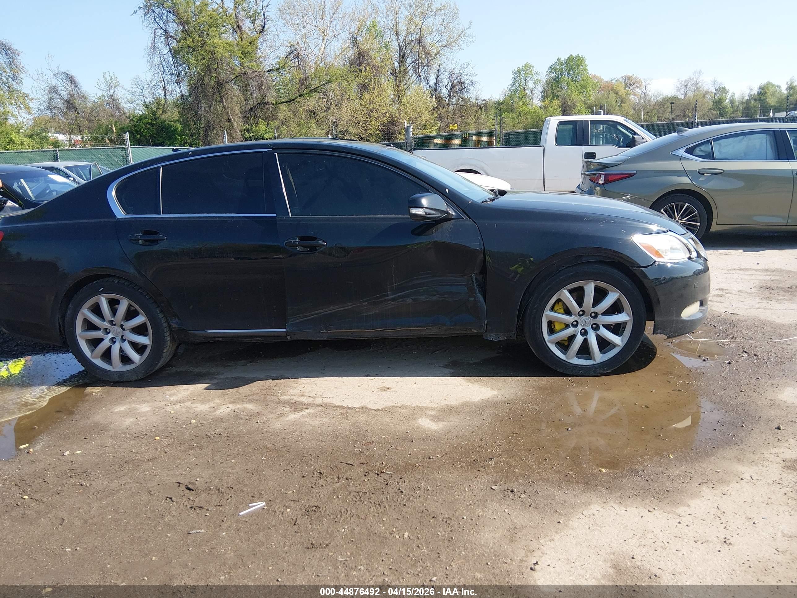 LEXUS GS image 6