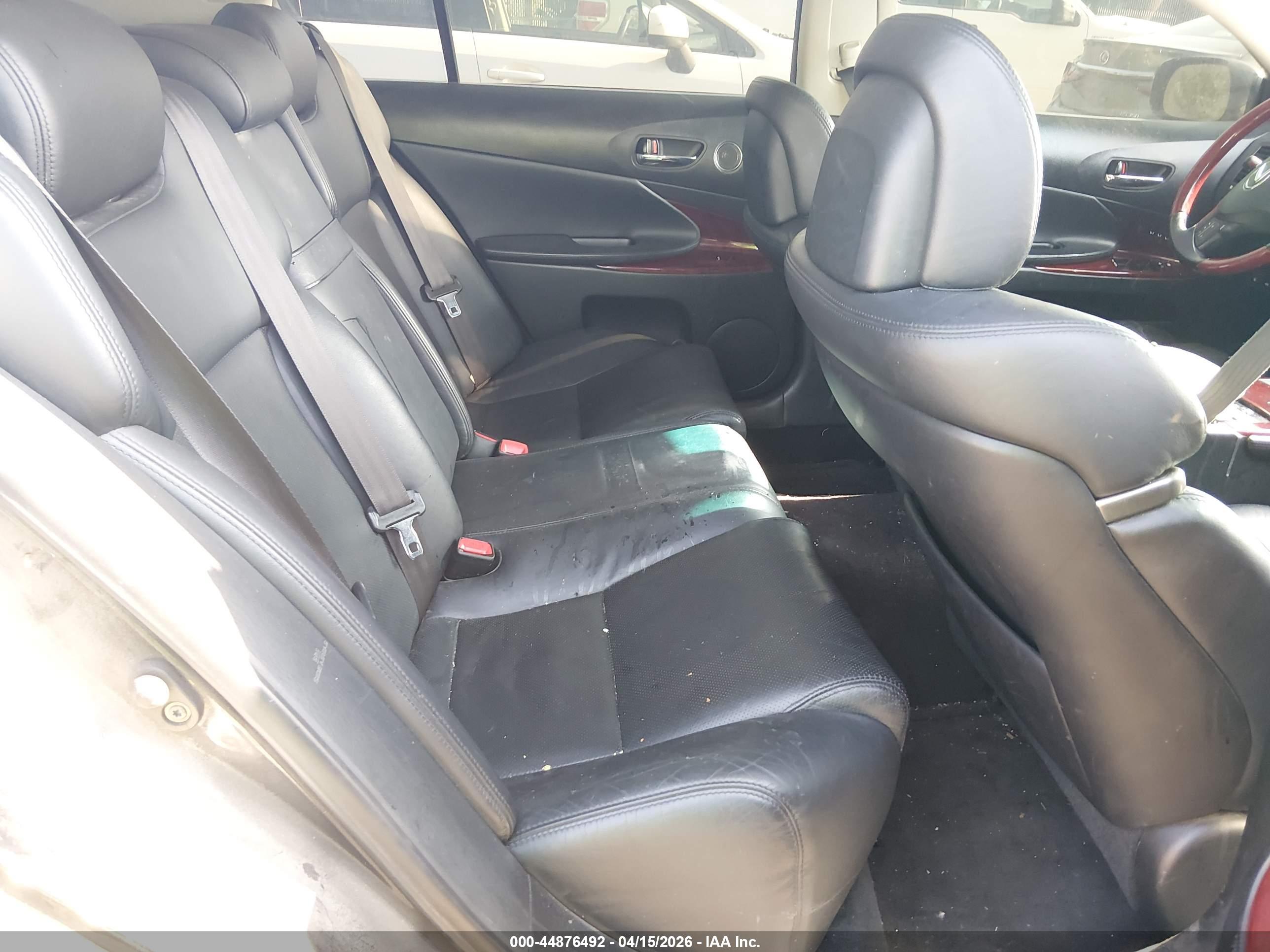 LEXUS GS image 8