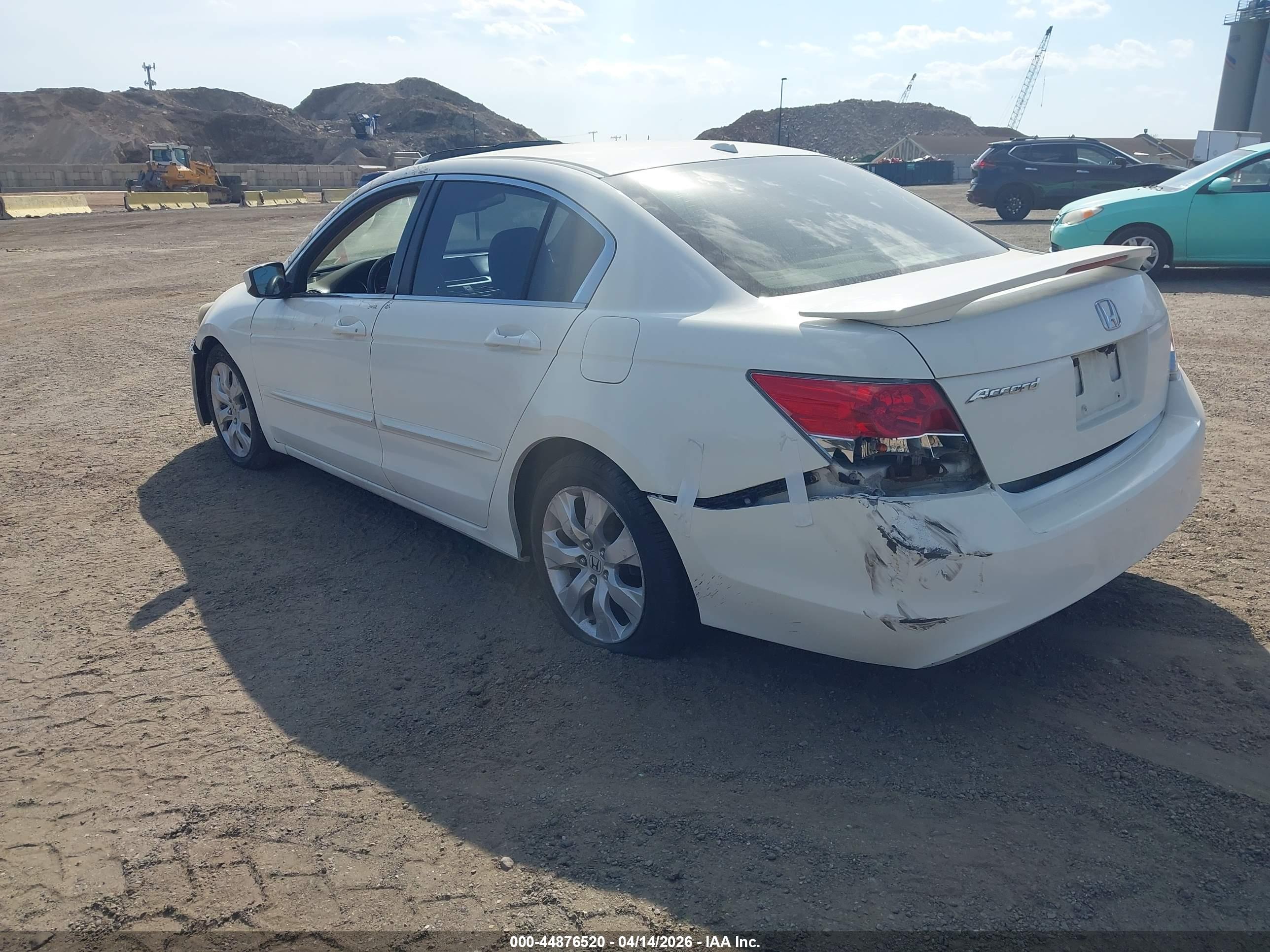 HONDA ACCORD image 3