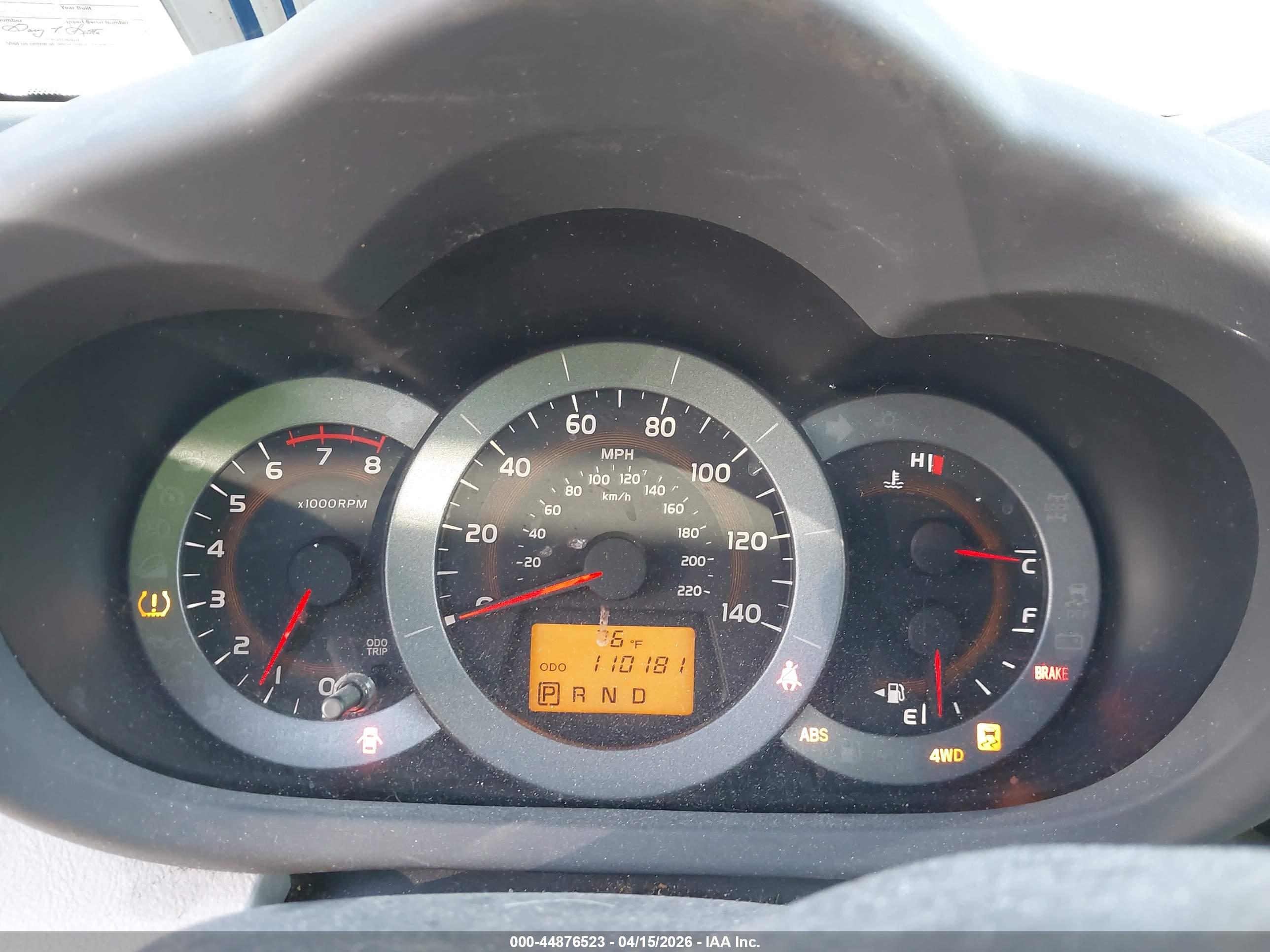 TOYOTA RAV4 image 7