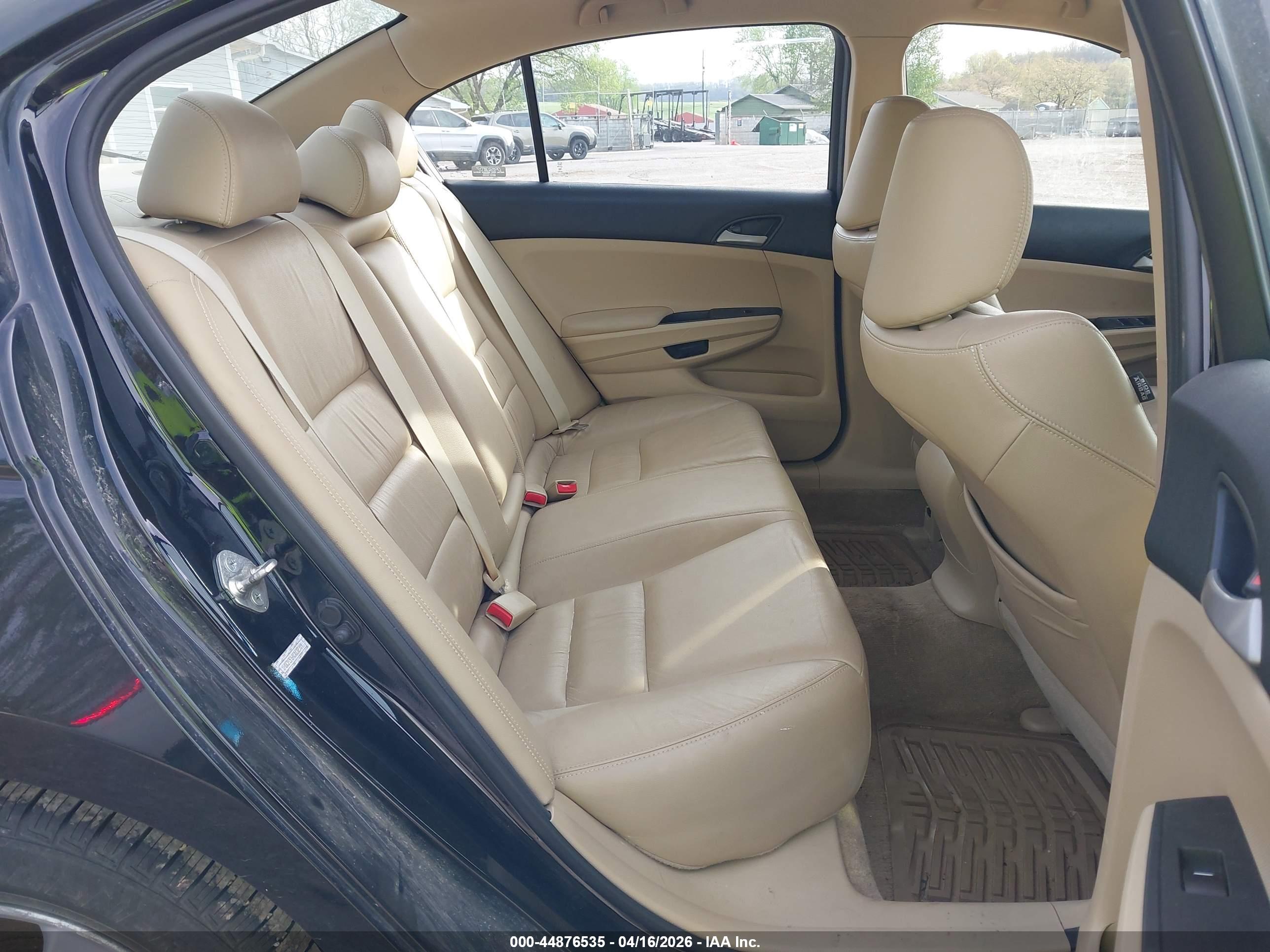 HONDA ACCORD image 8