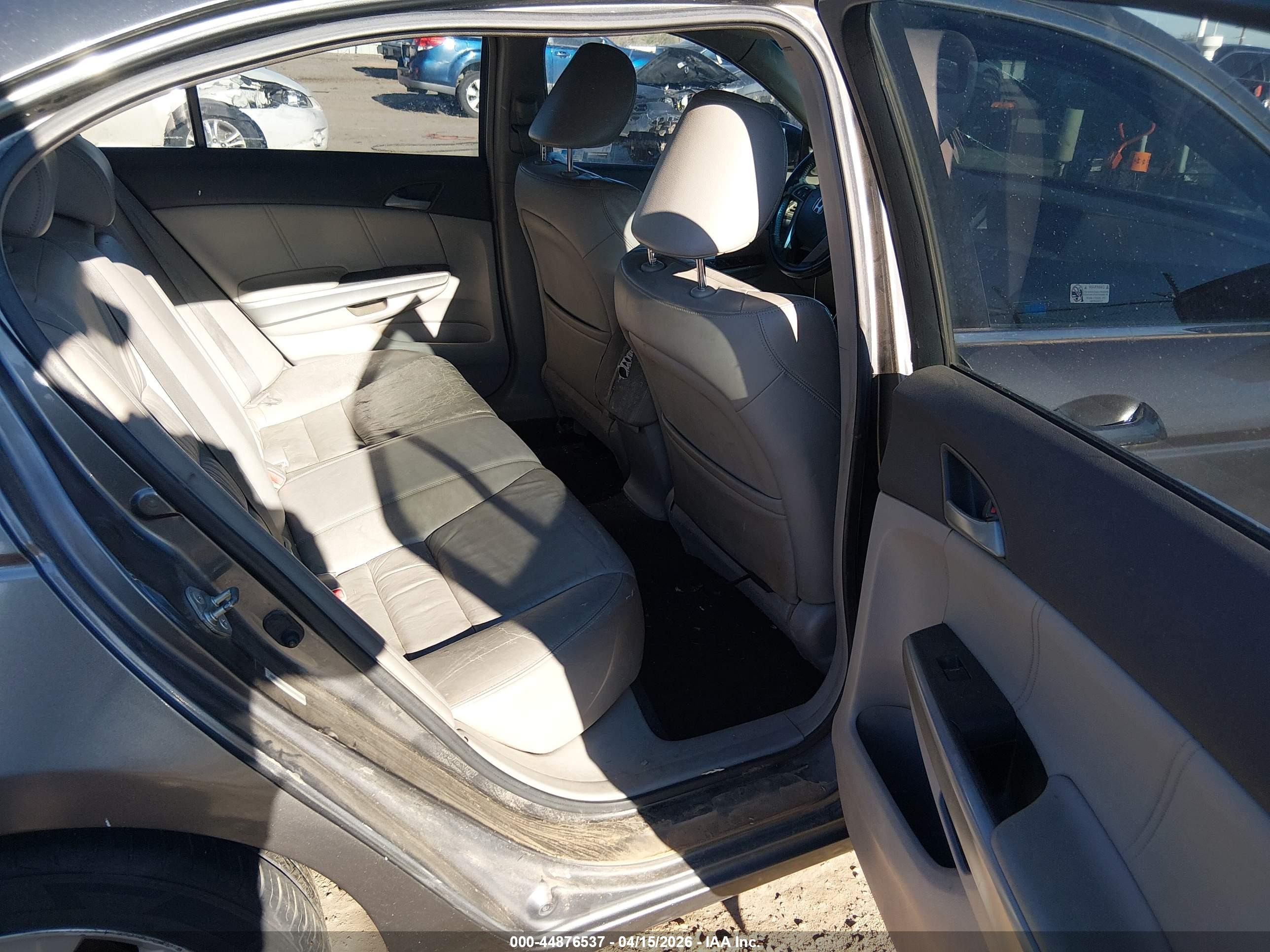 HONDA ACCORD image 8