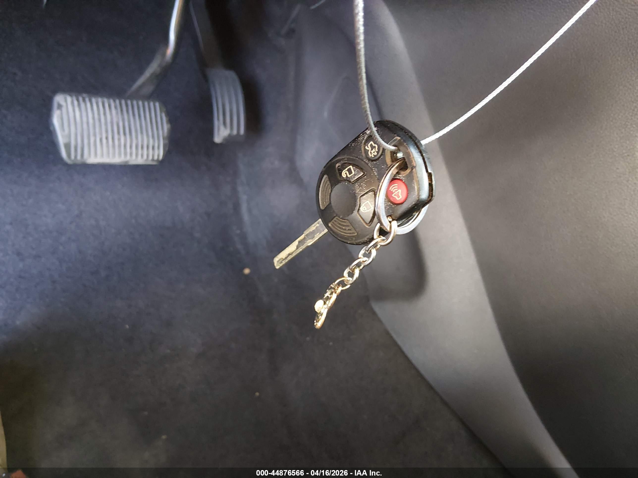 FORD ESCAPE image 11