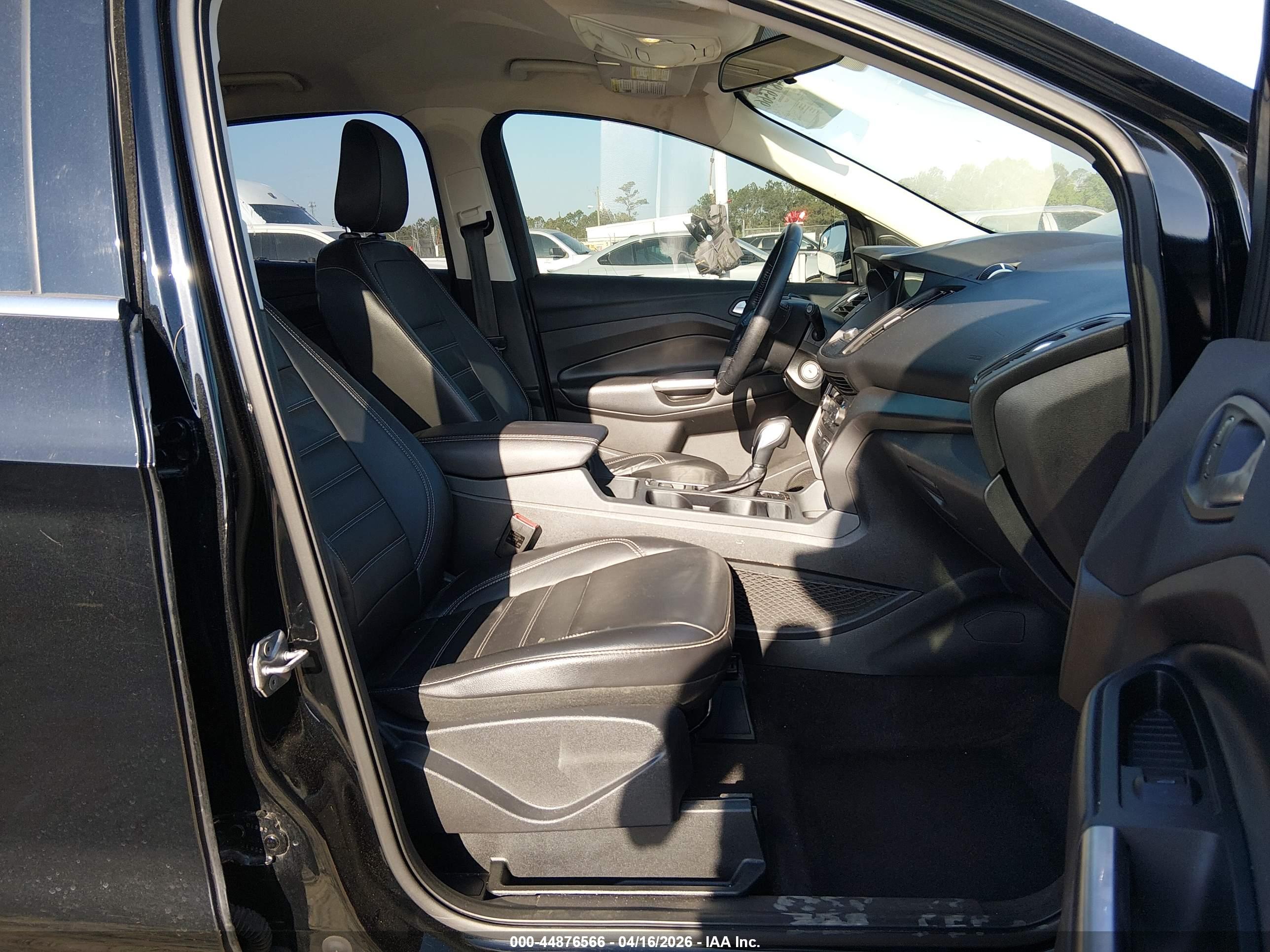 FORD ESCAPE image 5