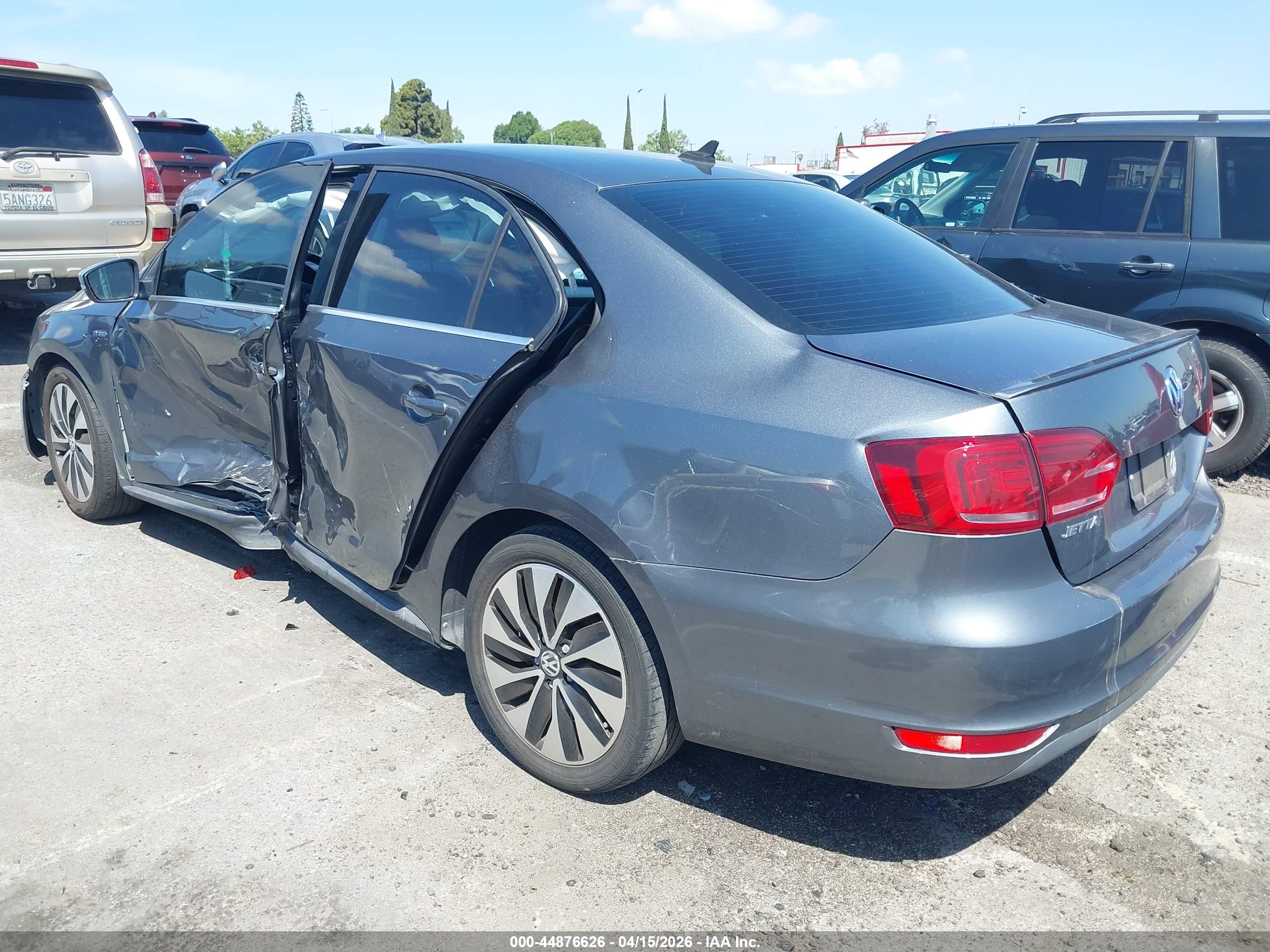 VOLKSWAGEN JETTA image 3