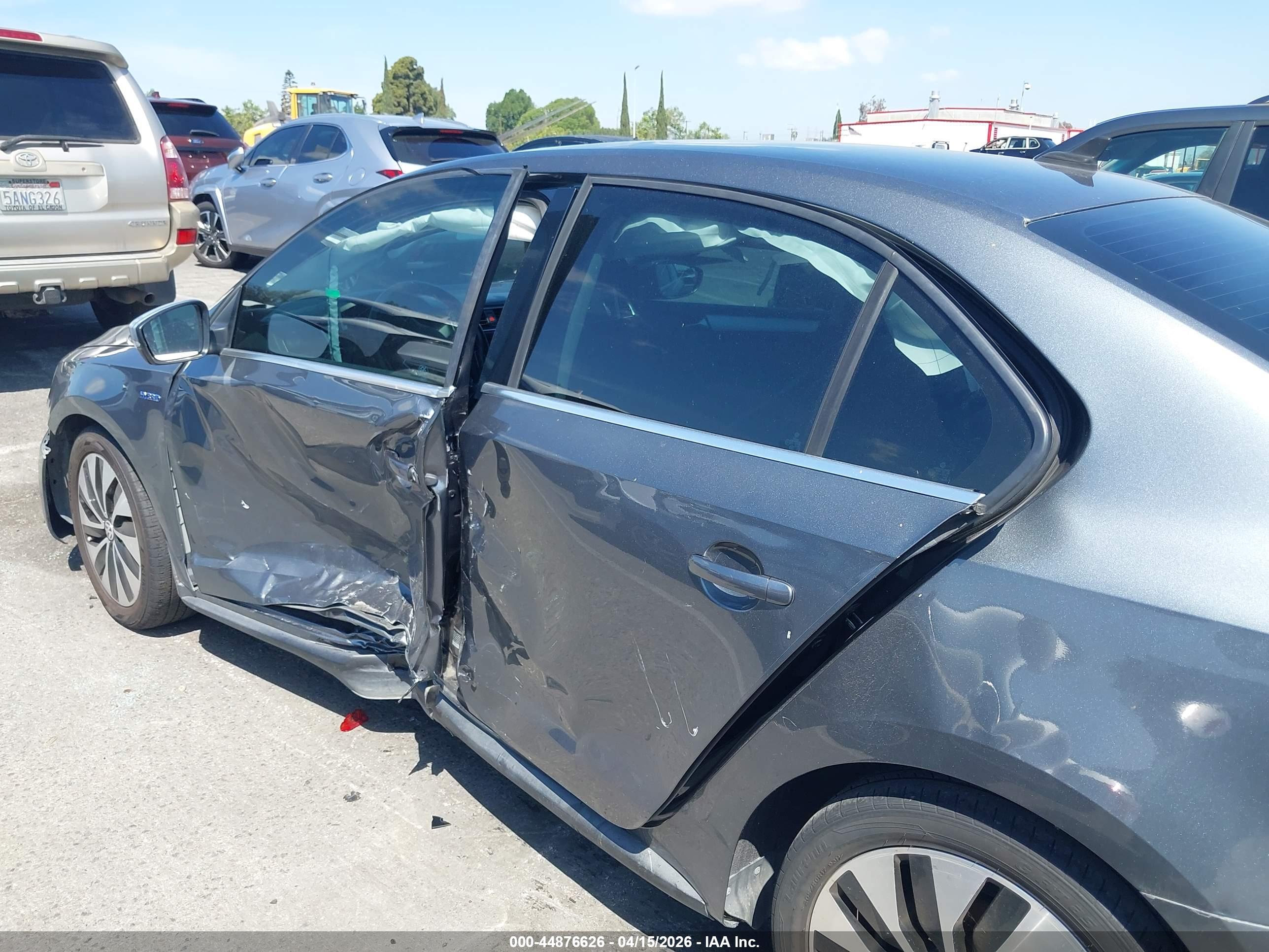 VOLKSWAGEN JETTA image 6