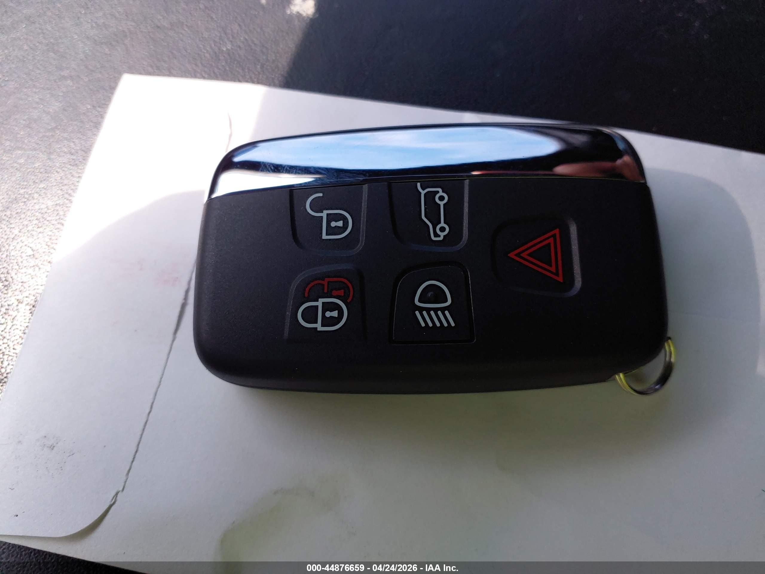 LAND ROVER image 11