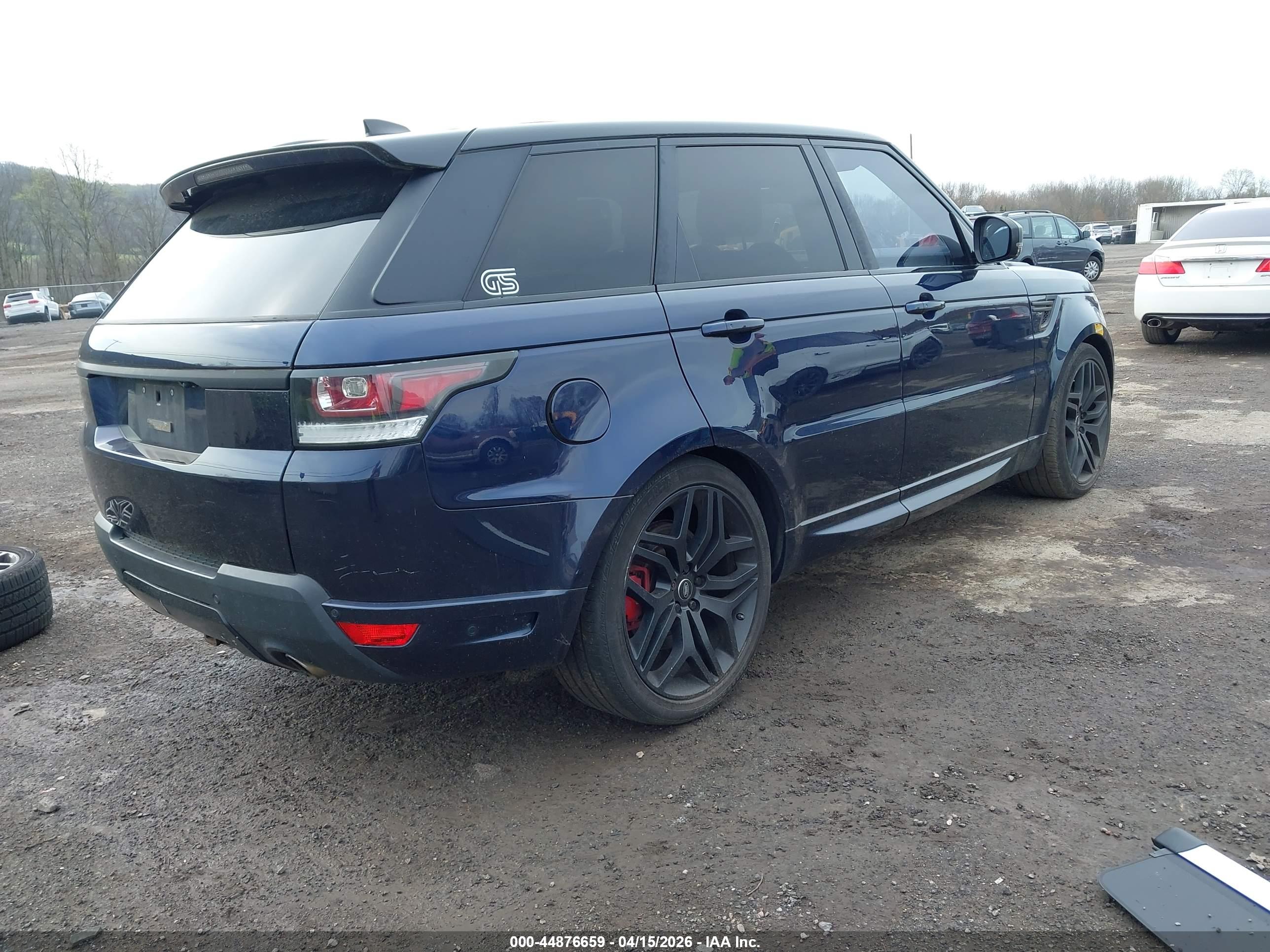 LAND ROVER image 4