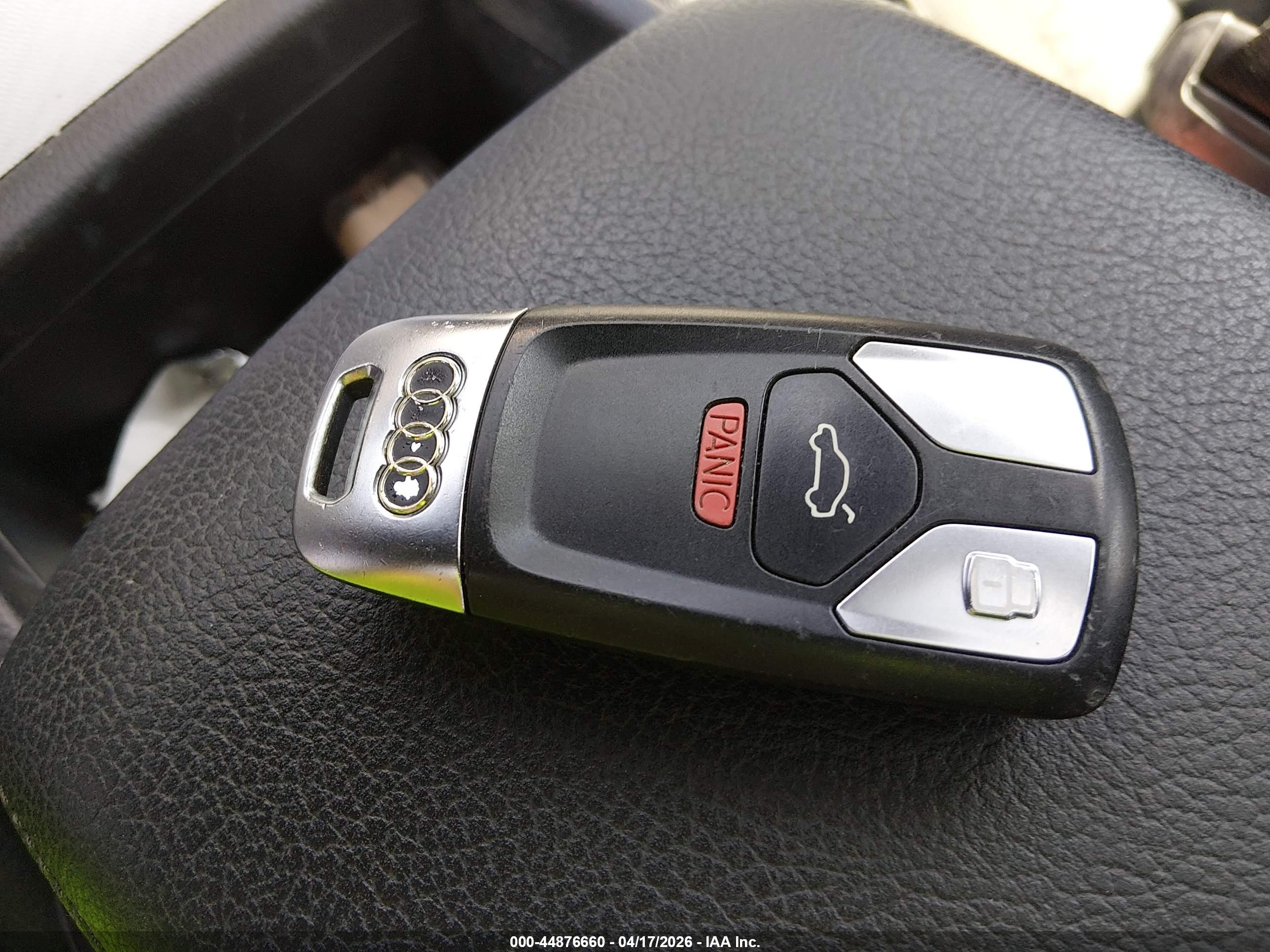 AUDI A4 image 11