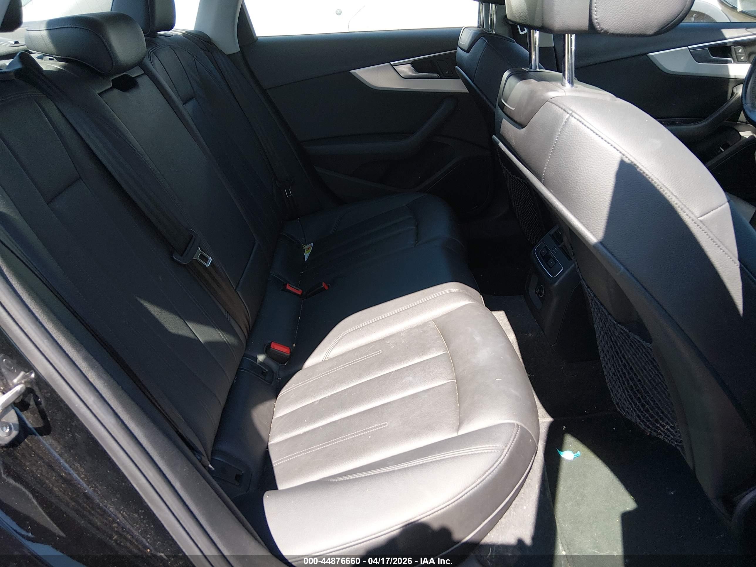 AUDI A4 image 8