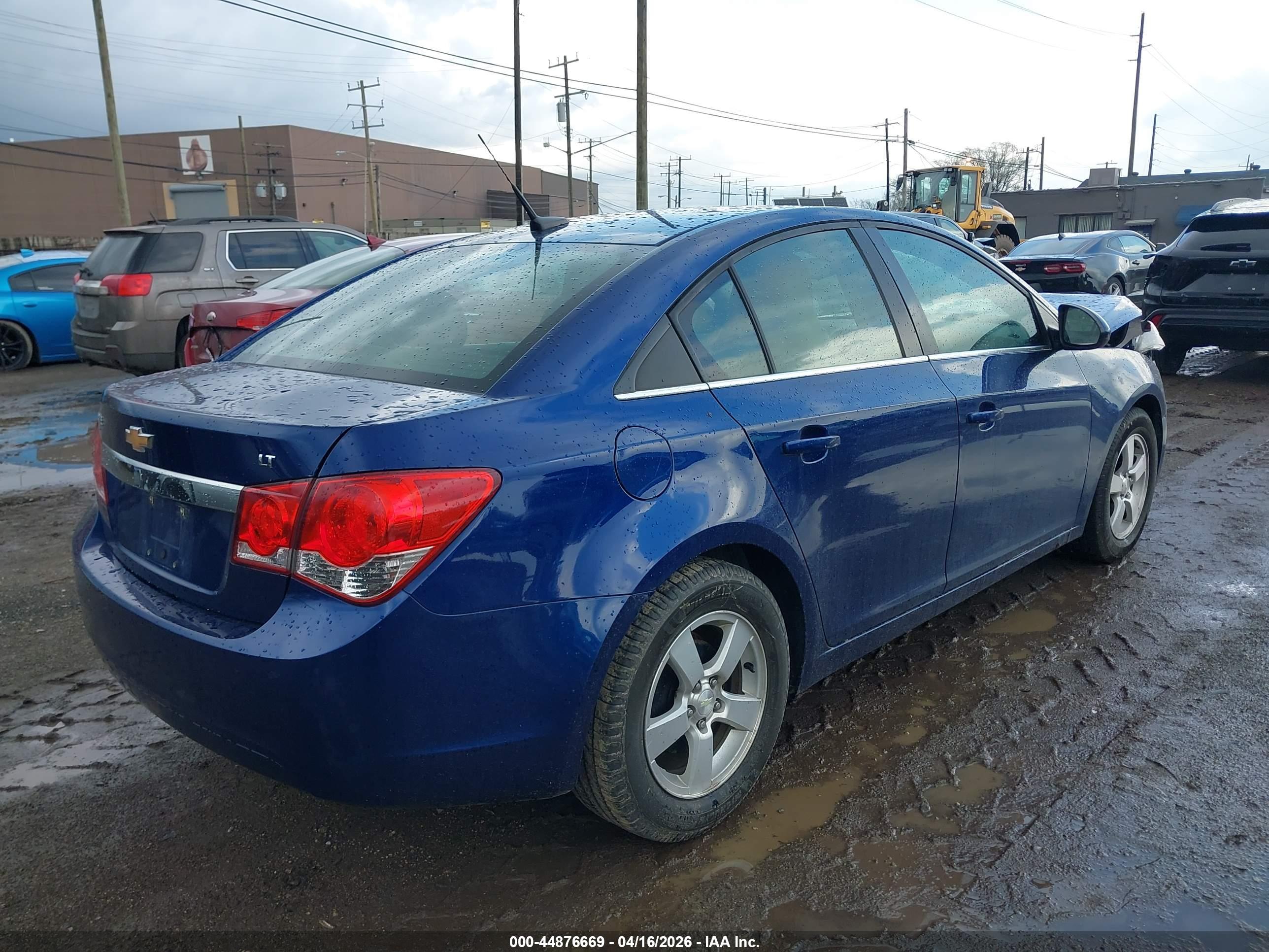 CHEVROLET CRUZE image 4