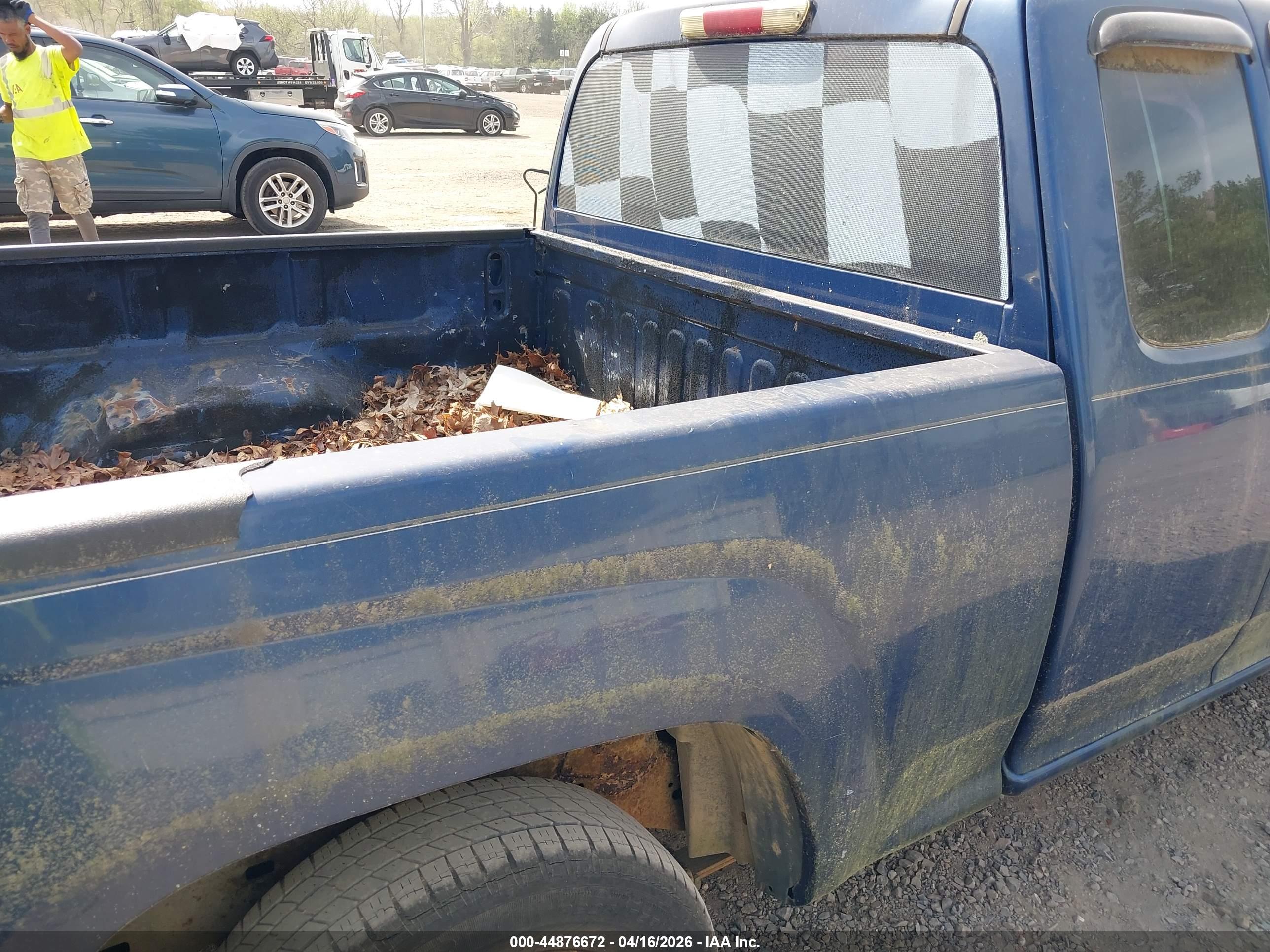 CHEVROLET COLORADO image 6