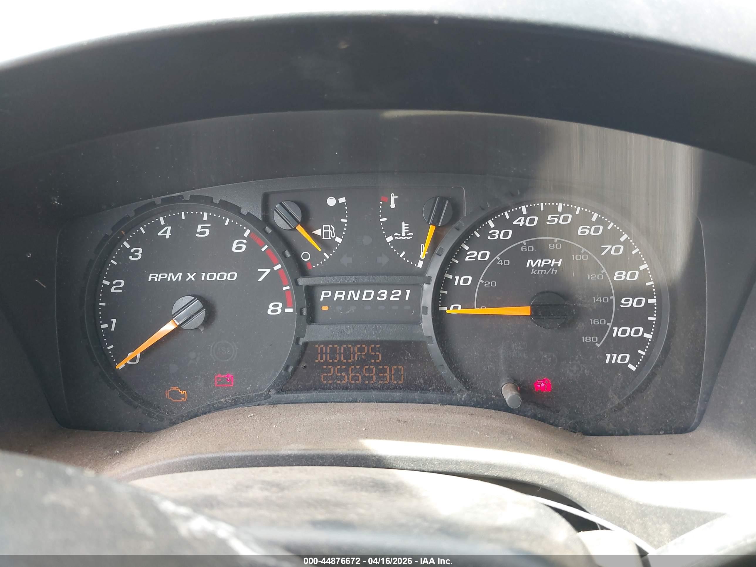 CHEVROLET COLORADO image 7