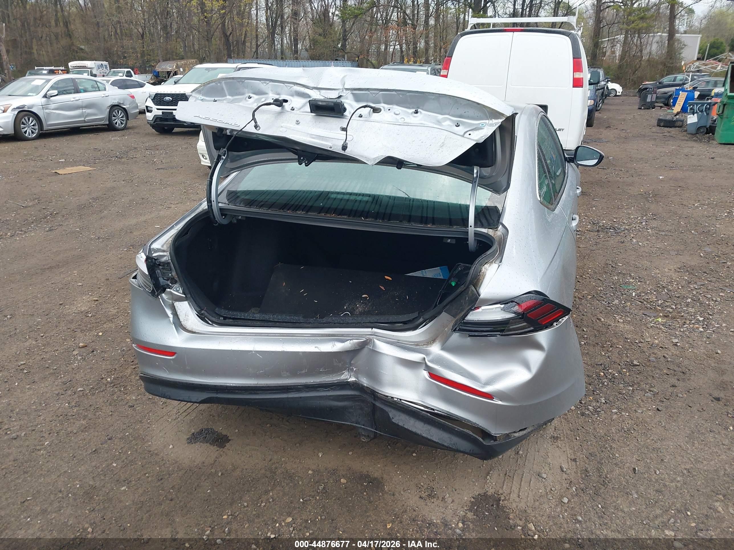 HONDA ACCORD image 6