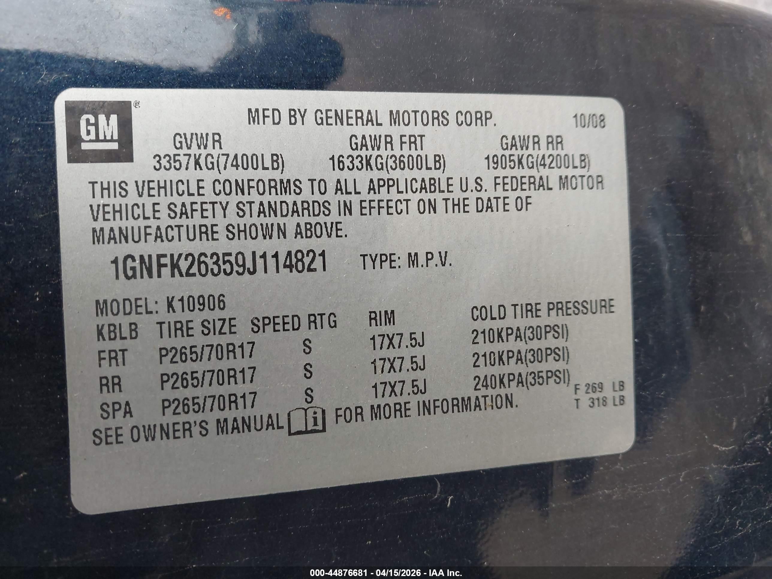 CHEVROLET SUBURBAN image 9